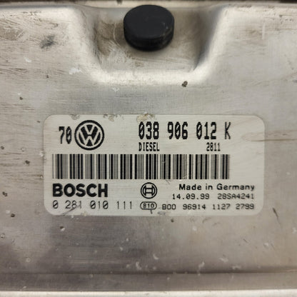 VW GOLF 4 ECU / 038906012K / 0281010111 / BOSCH