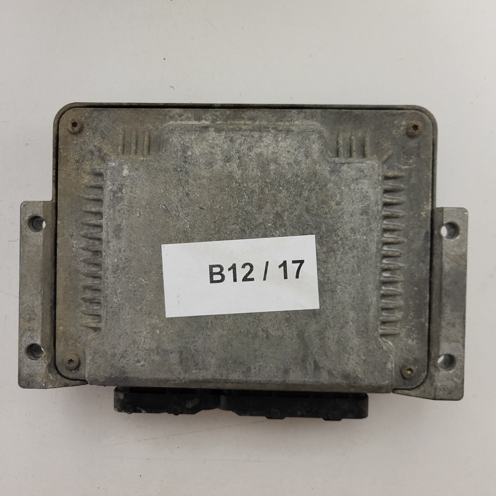 Fiat Stilo 1.9 JTD ECU / 0281010337 / 55182953 / 19242YBA / BOSCH