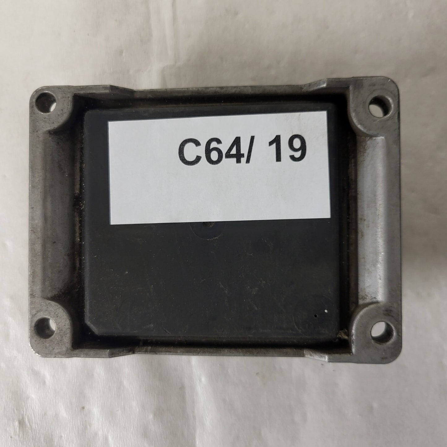 FIAT PUNTO 1.2 ECU / 0261206981 / 00467694030 / BOSCH