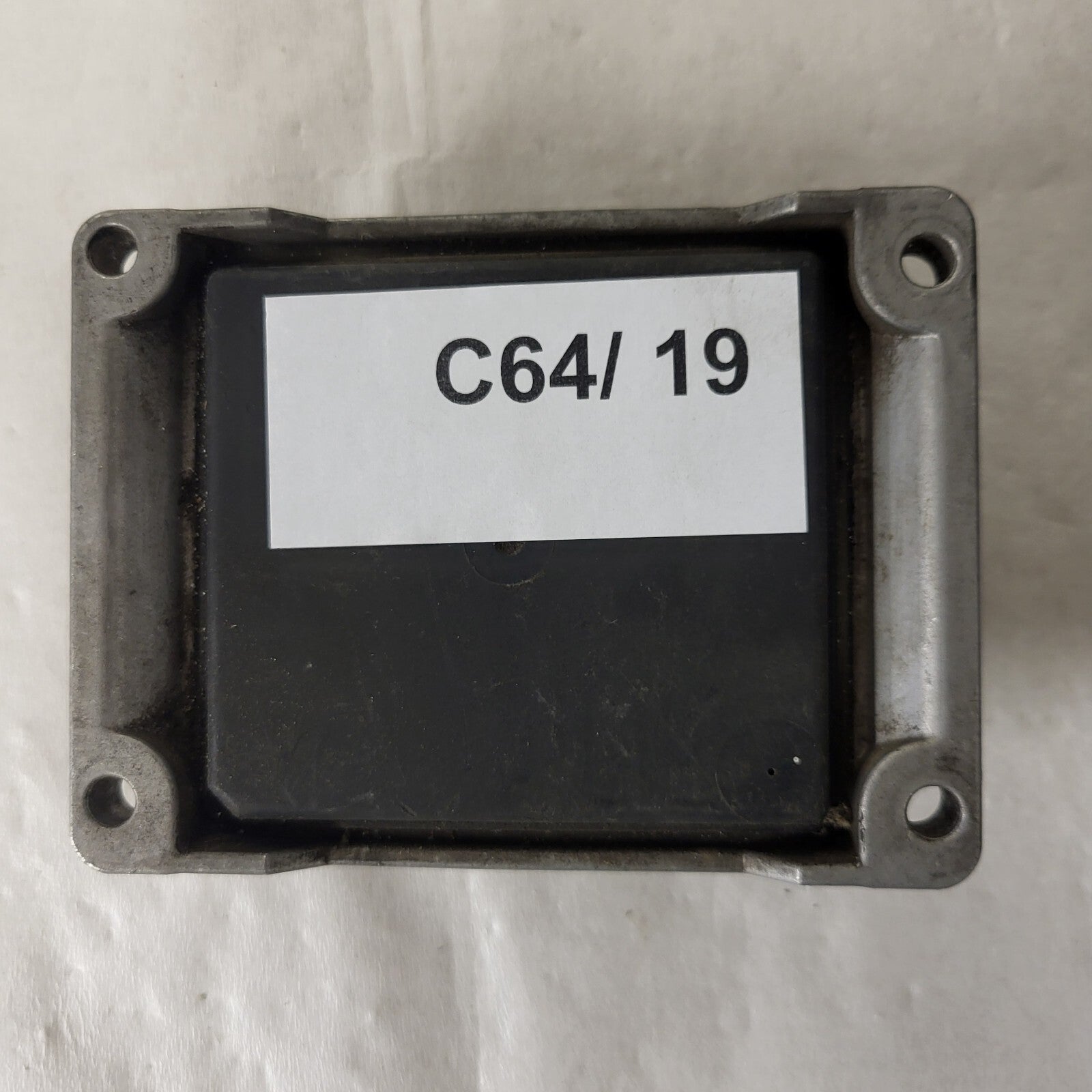 FIAT PUNTO 1.2 ECU / 0261206981 / 00467694030 / BOSCH