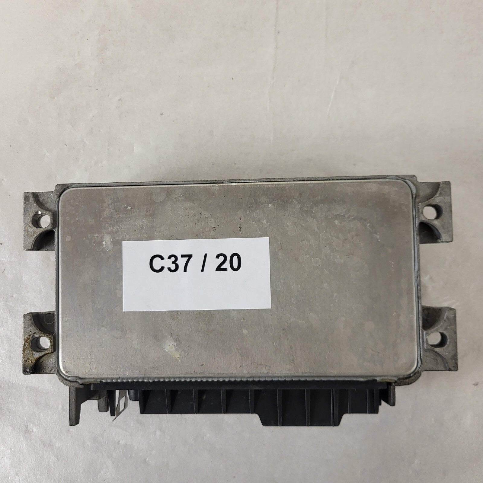 Fiat Punto 1.2 ECU / 46524186 / IAW 16F.E3 / 61602.106.00 / MAGNETI MARELLI