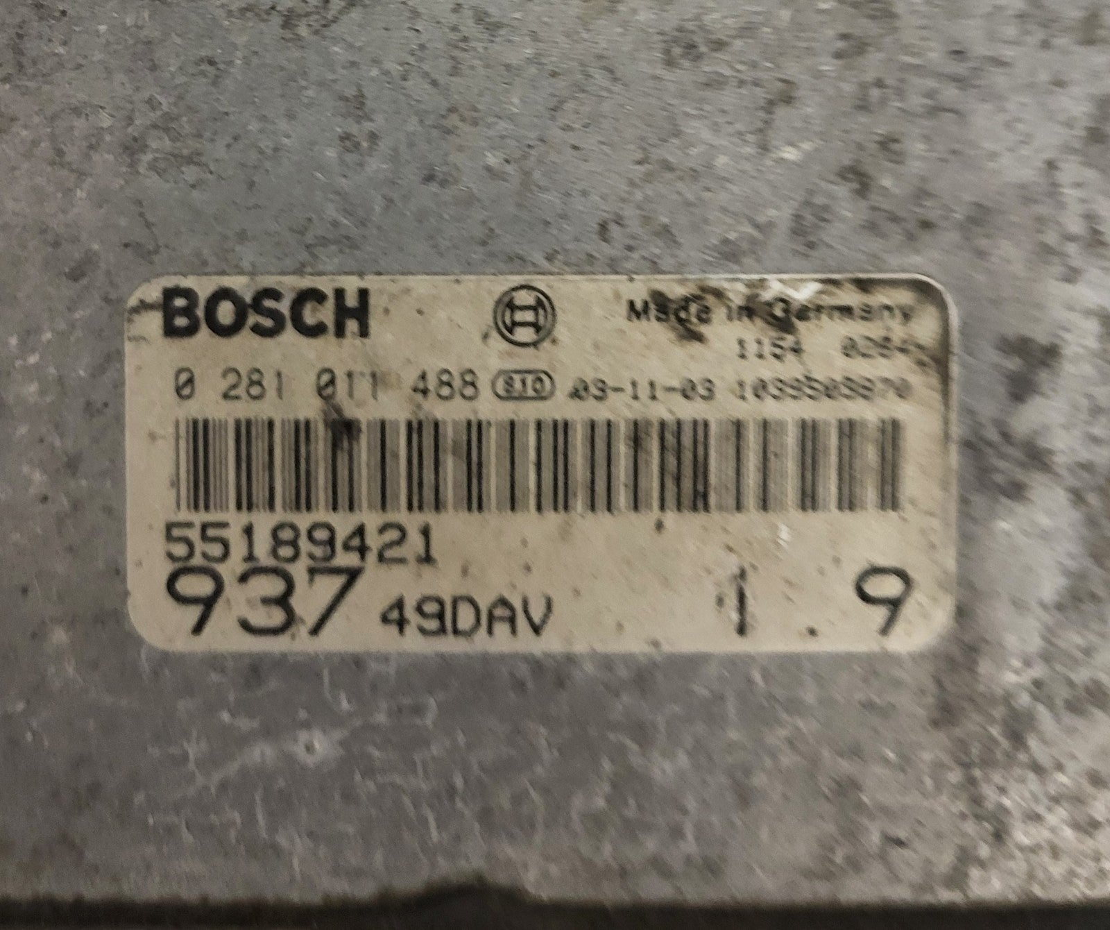 ALFA 147 1.9 ECU / 0281011488 / 55189421 / BOSCH