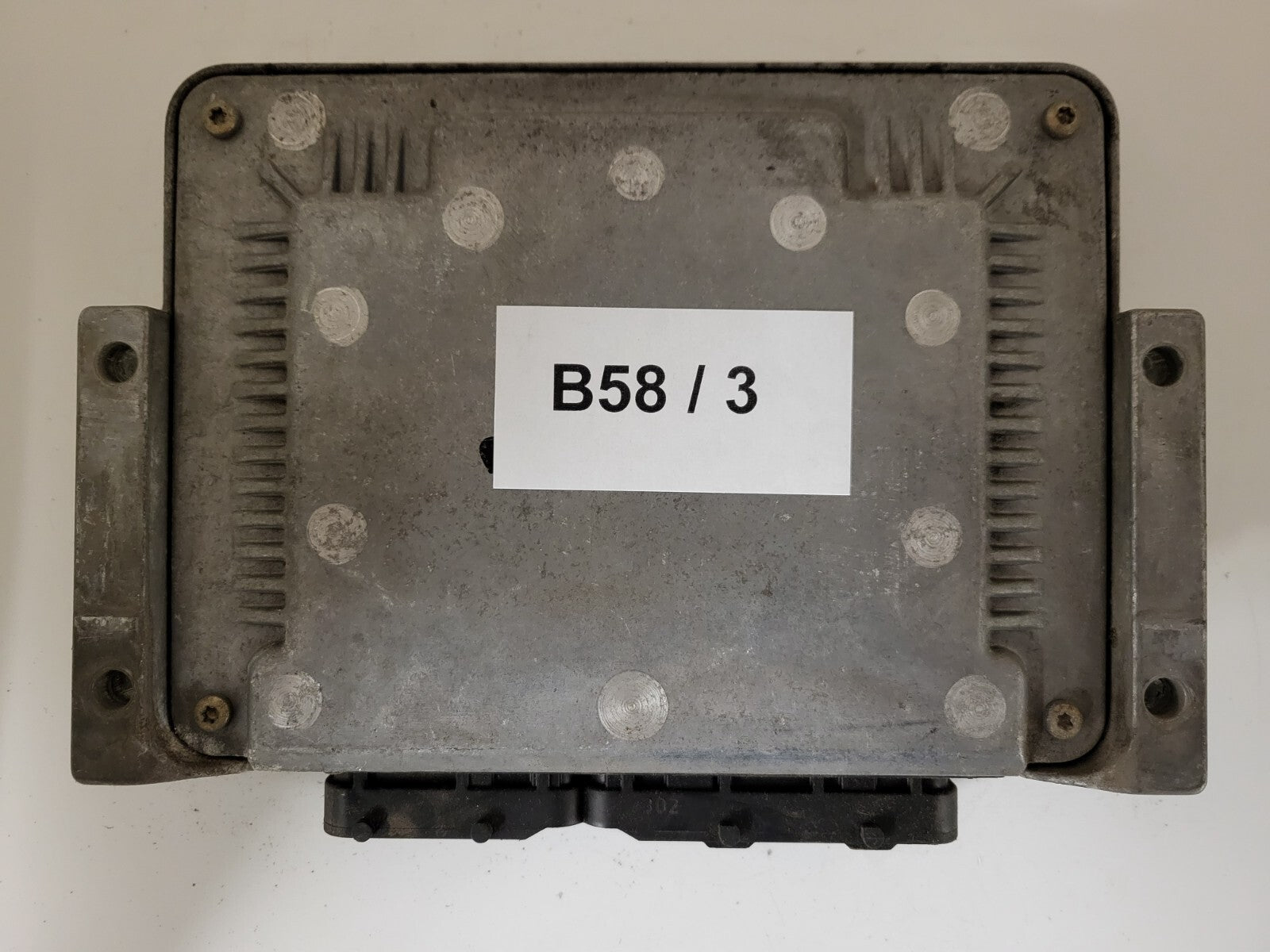 Fiat DOBLO 1.9 ECU / 0281010344 / 73501235 / BOSCH