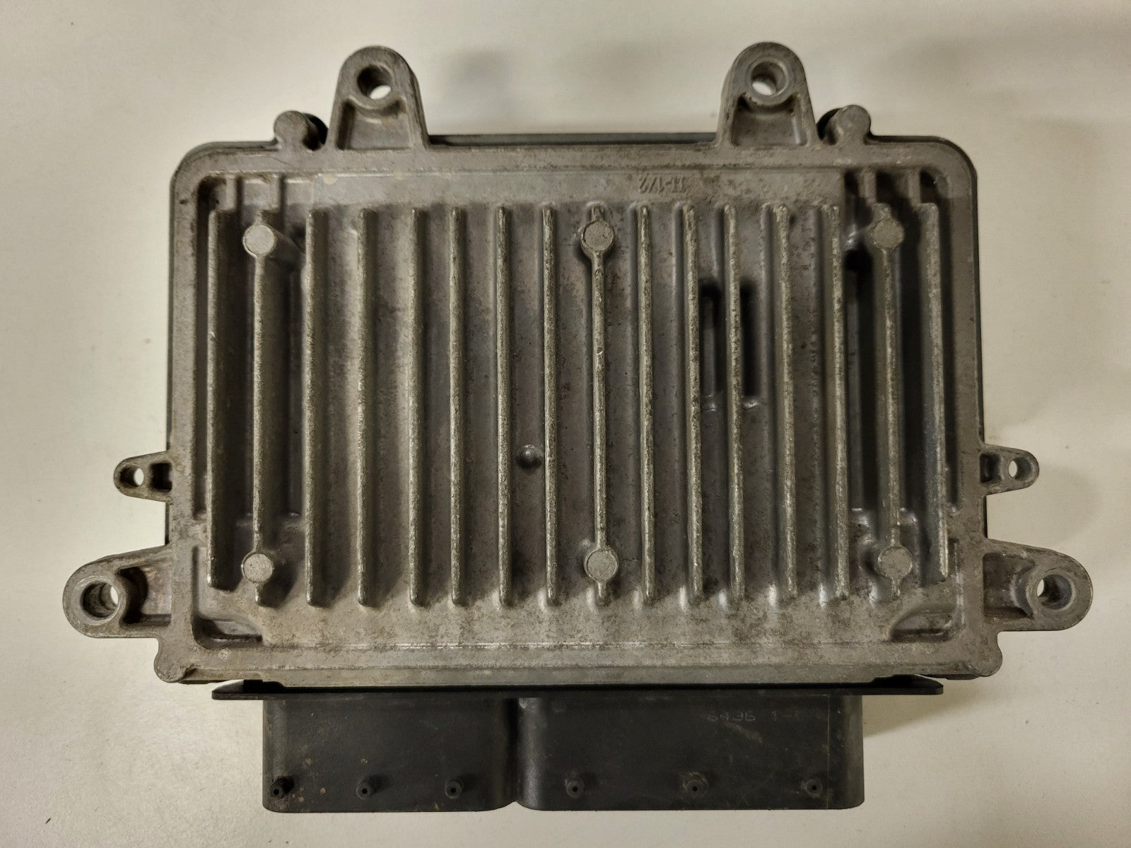 MERCEDES W169 W245 ECU / 0281013517 / A6401508879 / CRA.43 / OM640 / BOSCH