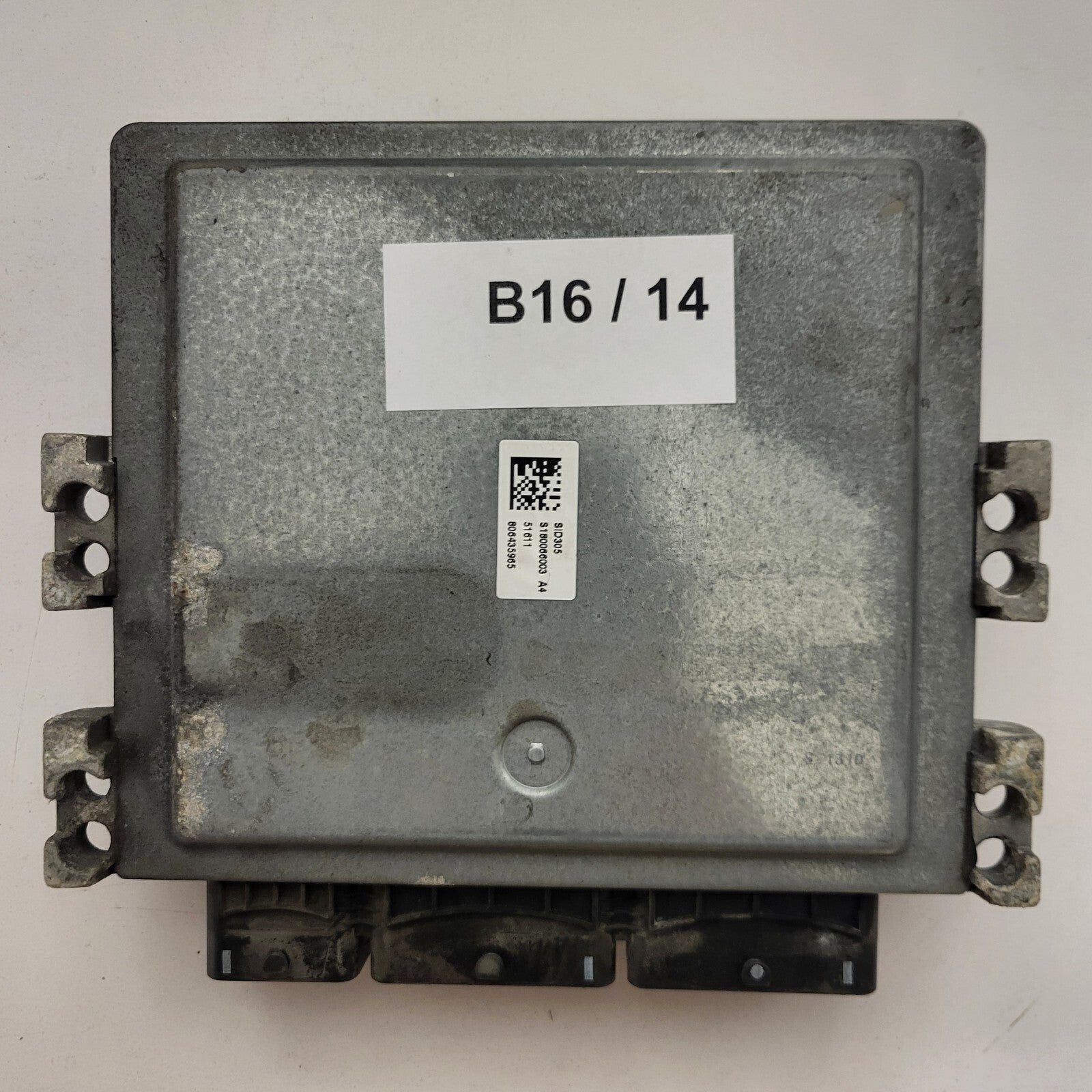 RENAULT ECU / S180067137A / 237100386R / 237100037R / SID305 / CONTINENTAL