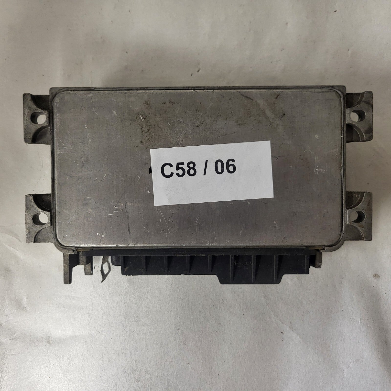 LANCIA Y 1.2 ECU / IAW 16F.ET / 46531221 / 61602.108.01 MAGNETI MARELLI