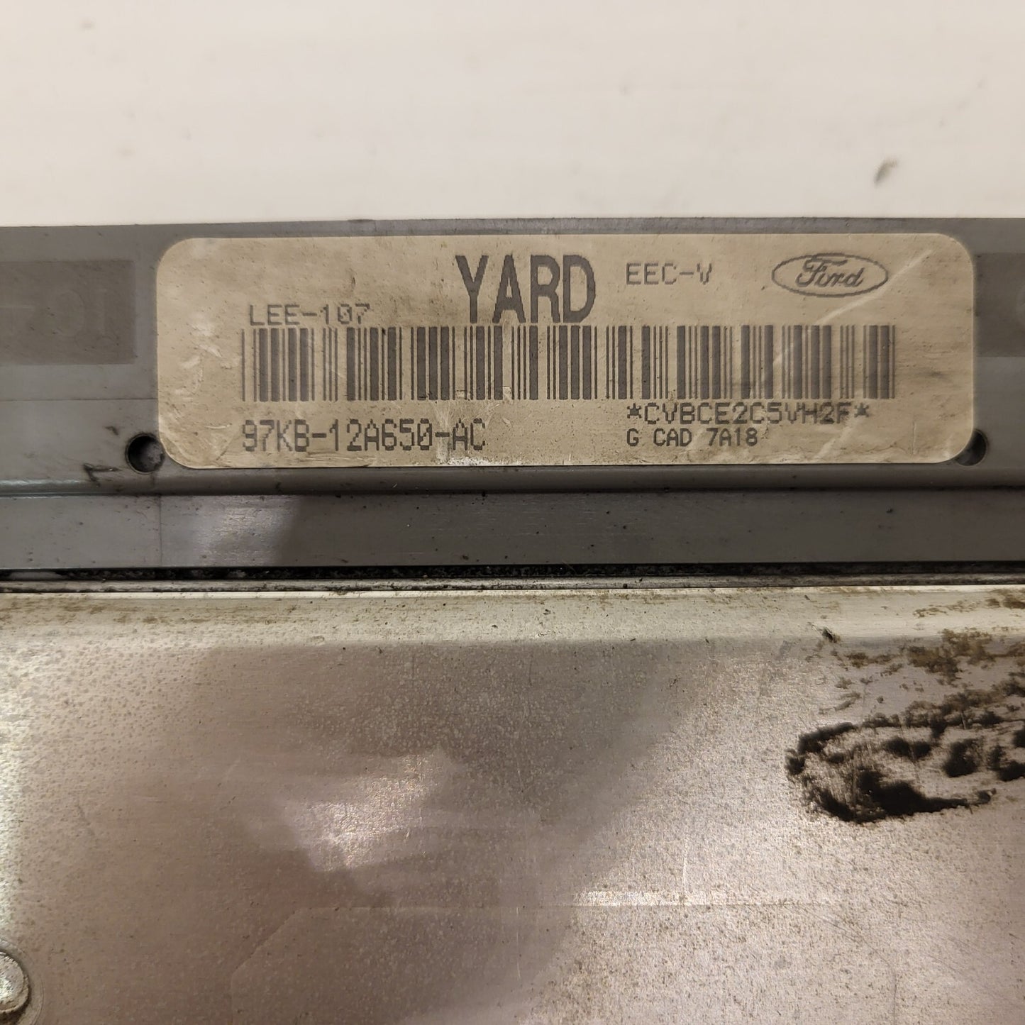 Ford KA ECU / 97KB-12A650-AC / YARD / 97KB12A650AC / LEE-107 / EEC-V