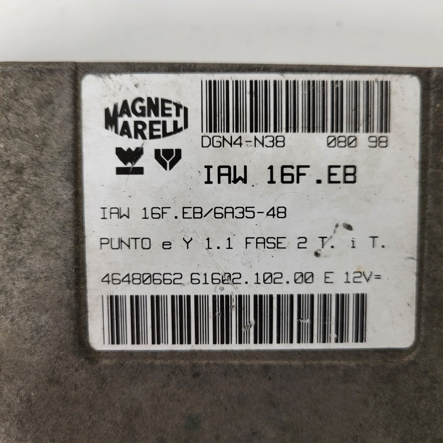 FIAT PUNTO LANCIA Y 1.1 ECU / IAW 16F.EB / 46480662 /  IAW16F.EB / MAGNETI MAREL