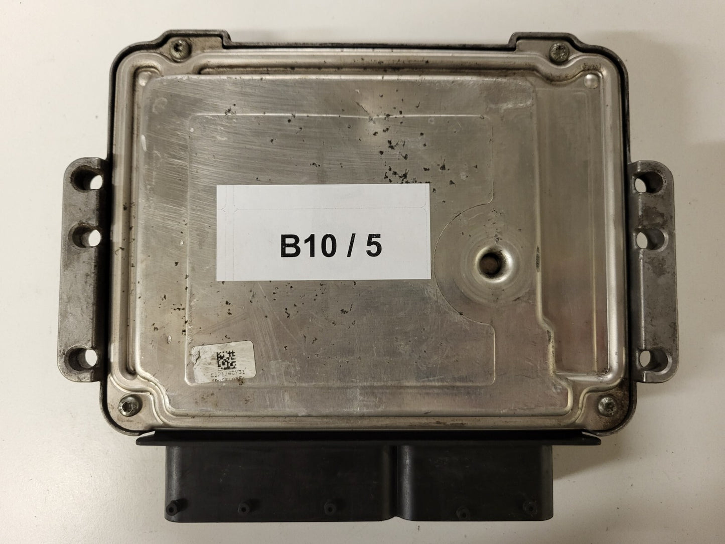 ALFA ROMEO 159 ECU / 0281013137 / 51812913 / BOSCH