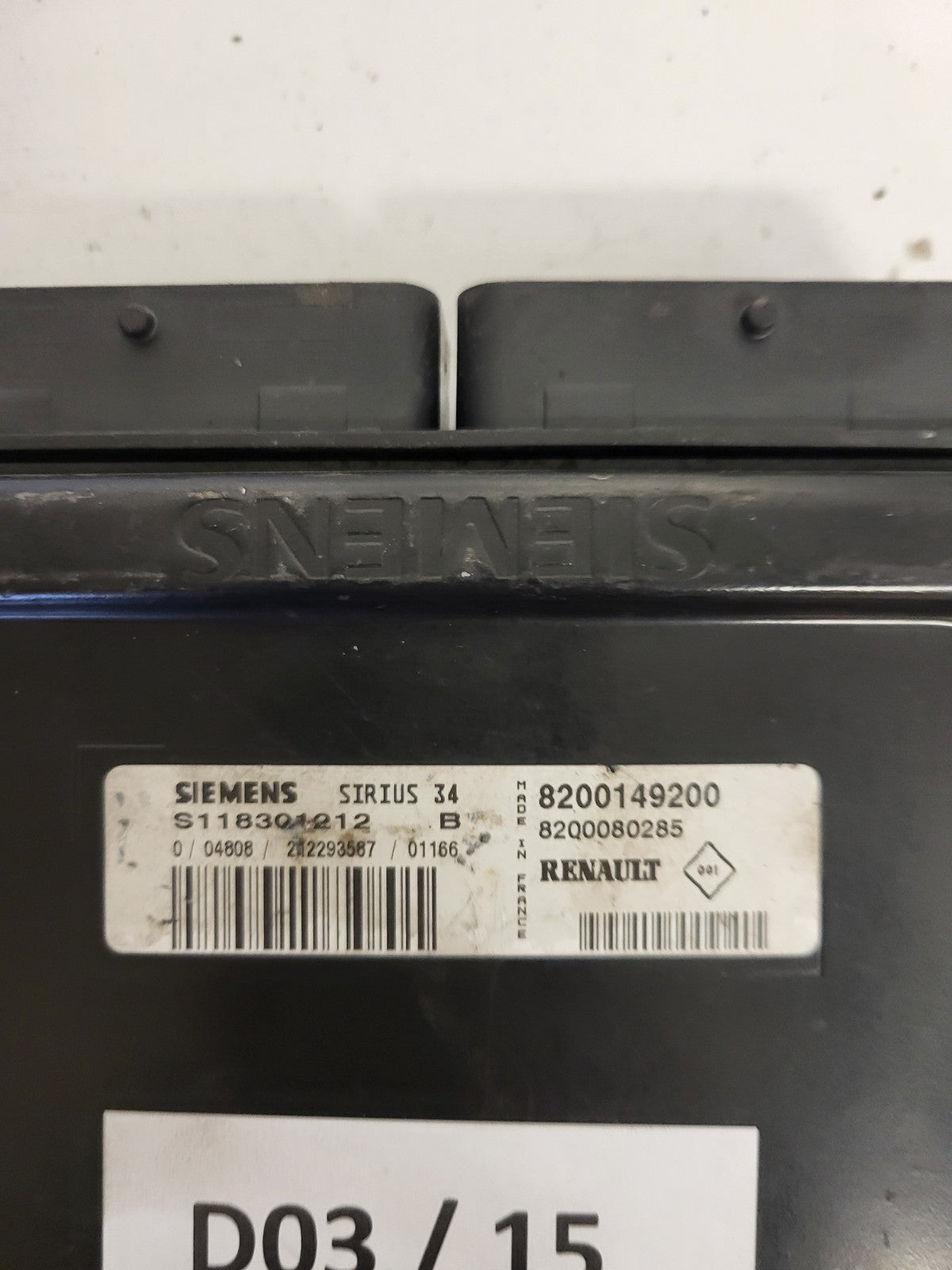 RENAULT ECU /S118301212 / S118301212B / 8200149200 / 8200080285 / SIRIUS 34