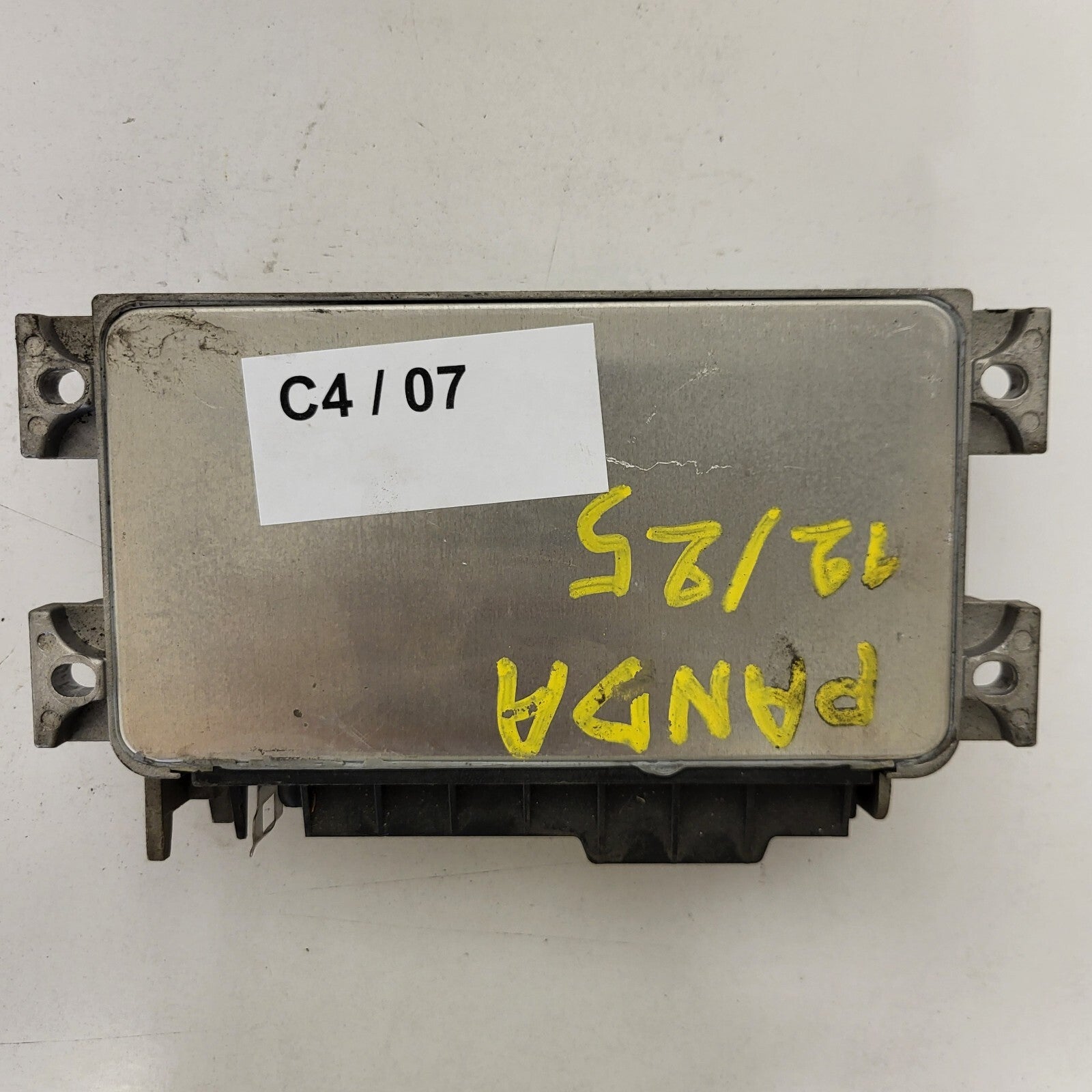 FIAT PANDA ECU / IAW 16F.EE / 46746380 / 61602.121.00 / MAGNETI MARELLI