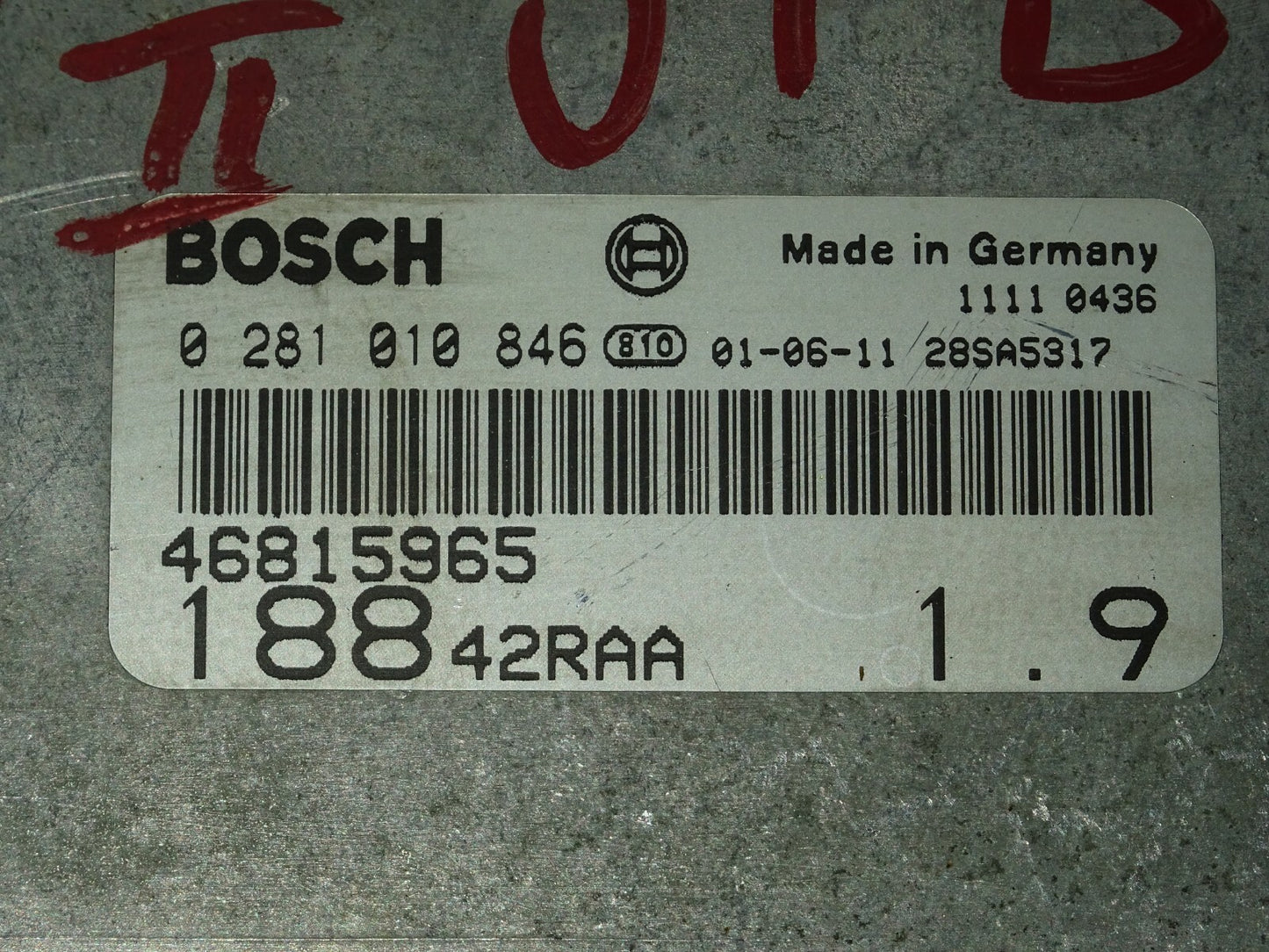 FIAT PUNTO 2 188 1.9 JTD ECU / 0281010846 / 46815965 / BOSCH
