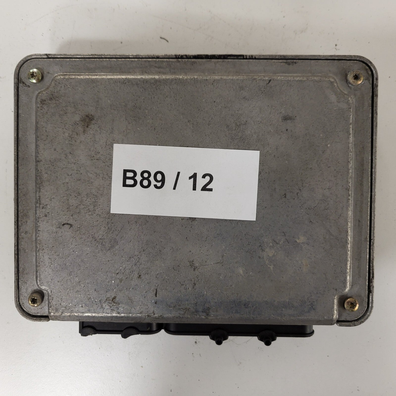 VW PASSAT ECU / 038906018P / 0281001720 / 28SA3664 / BOSCH