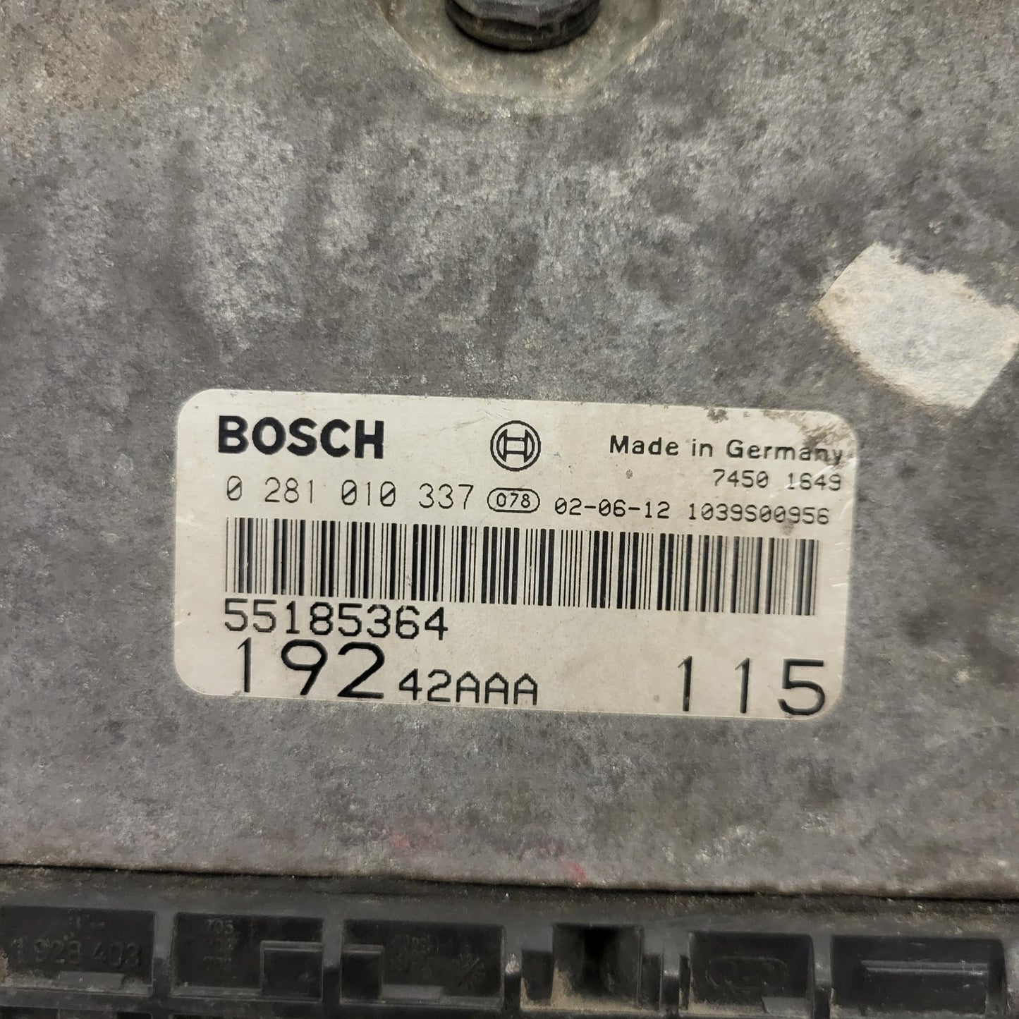 Fiat Stilo 1.9 JTD ECU / 0281010337 / 55182953 / 19242YBA / BOSCH