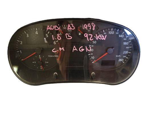 AUDI A3 BENINA QUADRO STRUMENTI CONTACHILOMETRI 8L0919860C 110008778/006