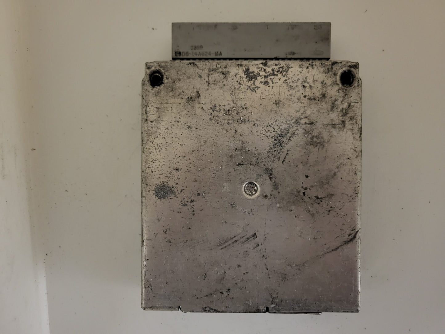 FORD SIERRA SCORPIO ECU / 88BB-12A650-AB / 8BAB / EFI-SD130 / EEC-IV
