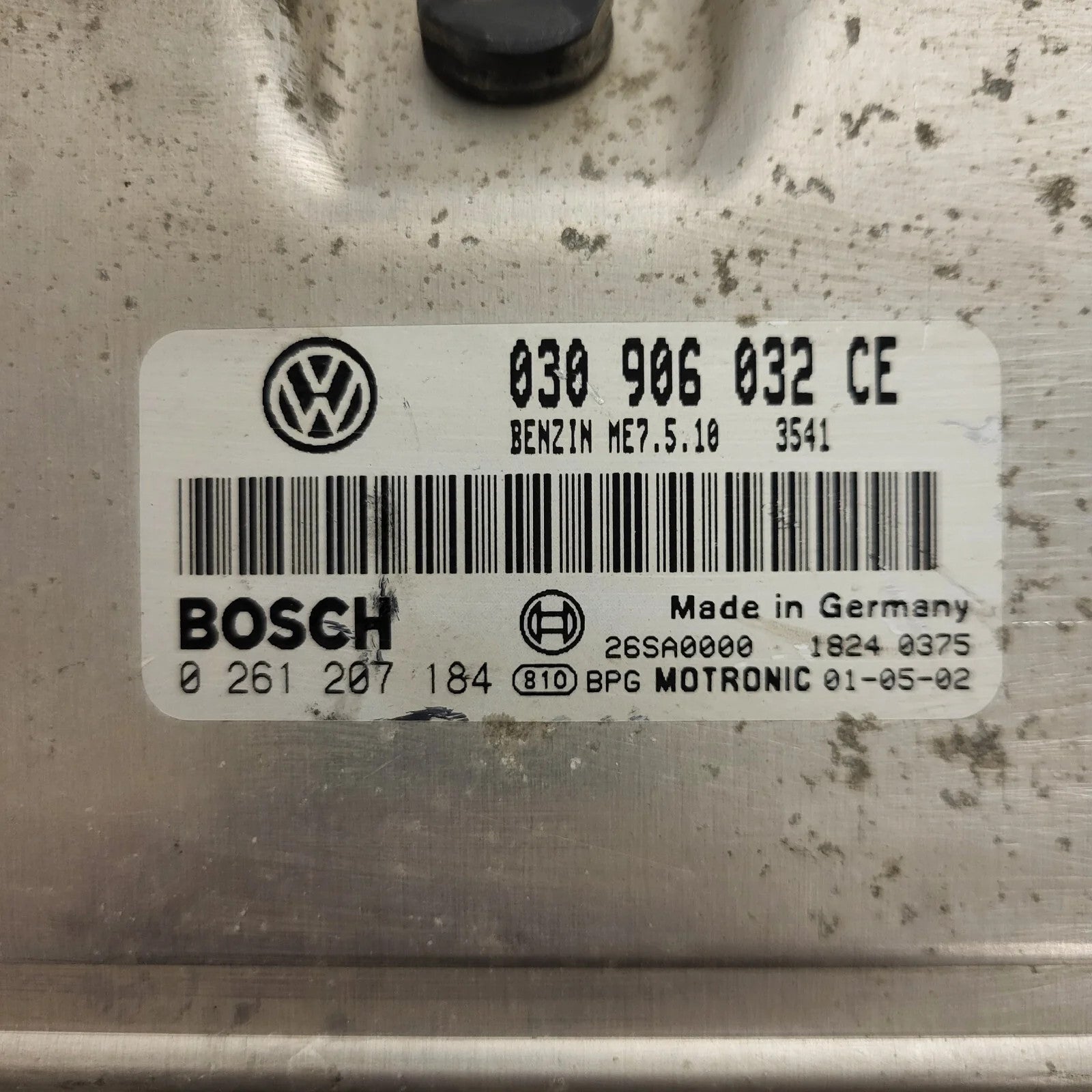 VW ECU / 0261207184 / 030906032CE / ME7.5.10 / 030906032 / BOSCH