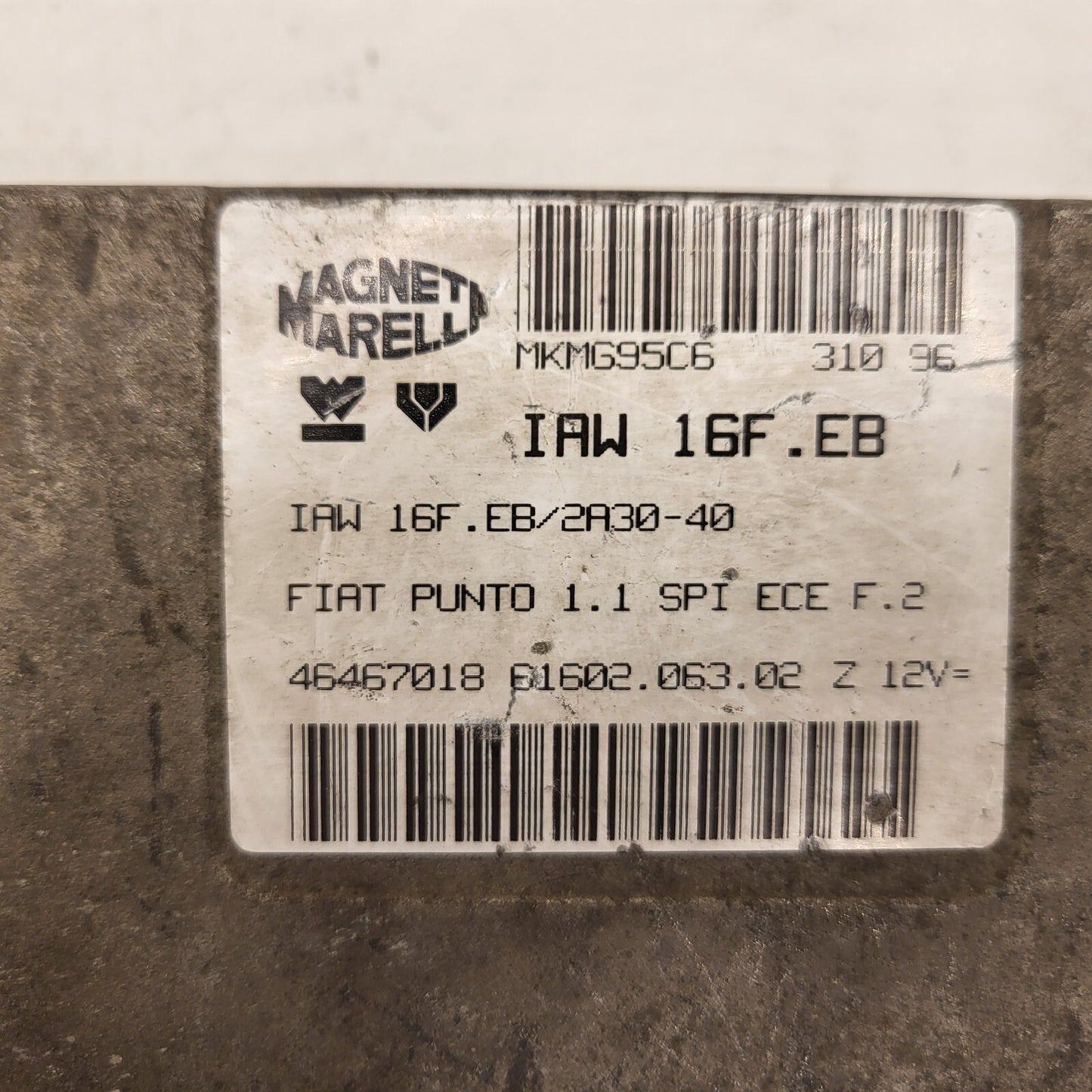 Fiat Punto 1.1 ECU / 46467018 / IAW16F.EB / 61602.063.02 / MAGNETI MARELLI