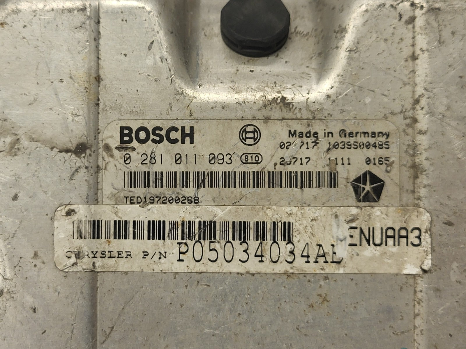 CHRYSLER ECU / 0281011093 / P05034034AB / 1039S00485 / BOSCH