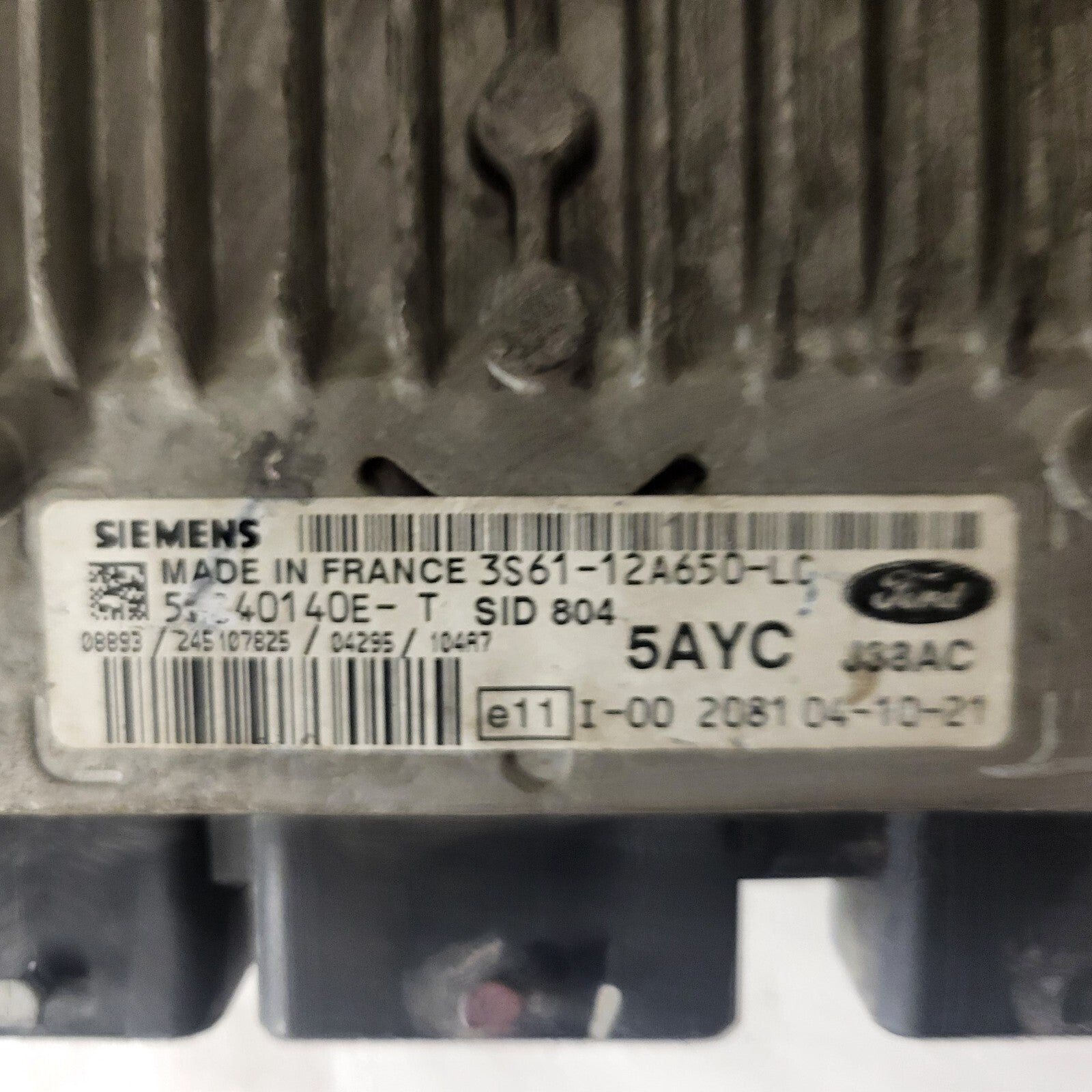FORD FIESTA ECU / 3S61-12A650-LC / 5WS40140E-T / 5AYC / SID804 / J38A SIEMENS