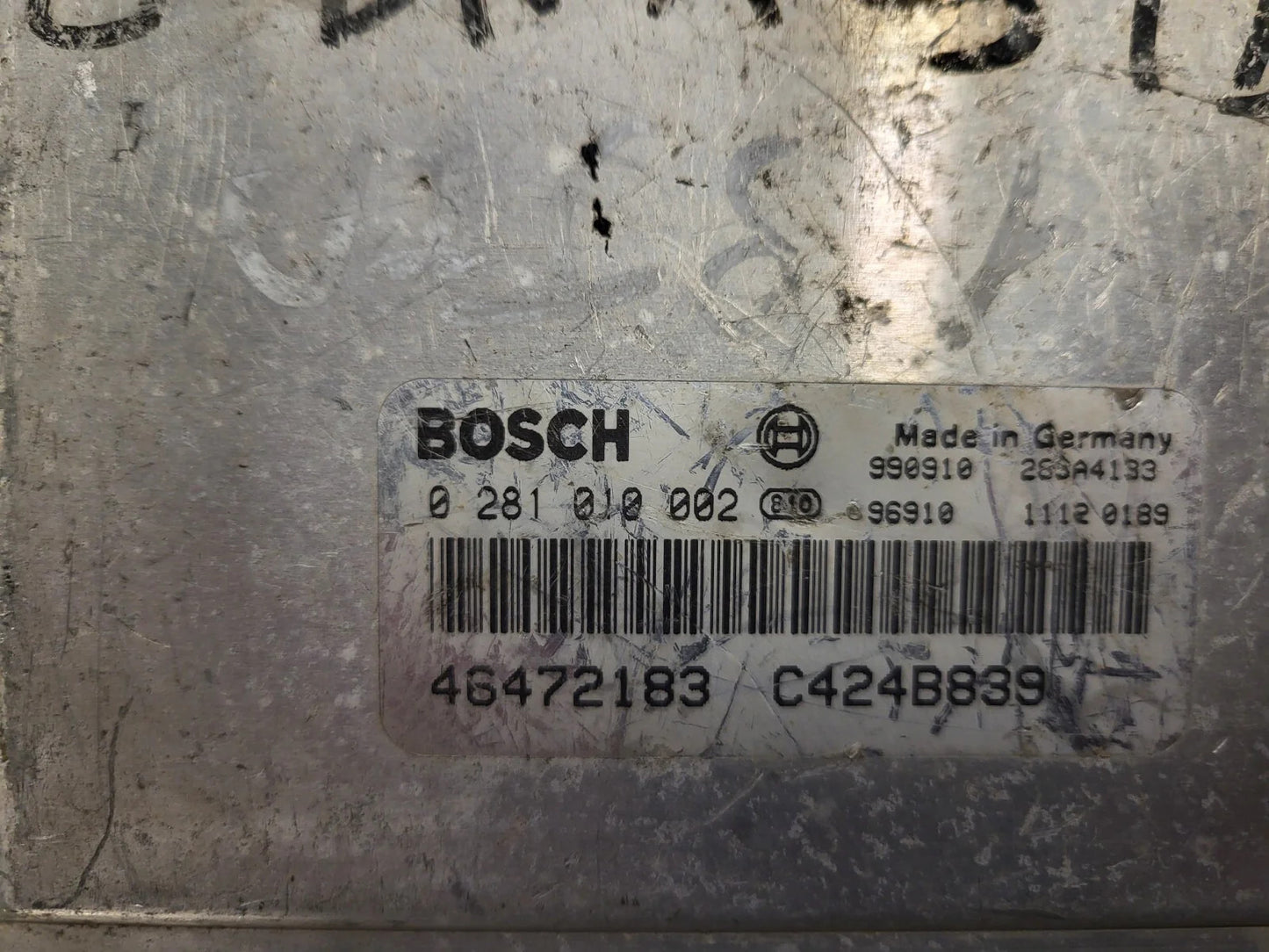 LANCIA LYBRA 2.4 JTD ECU / 0281010002 / 46472183 / BOSCH