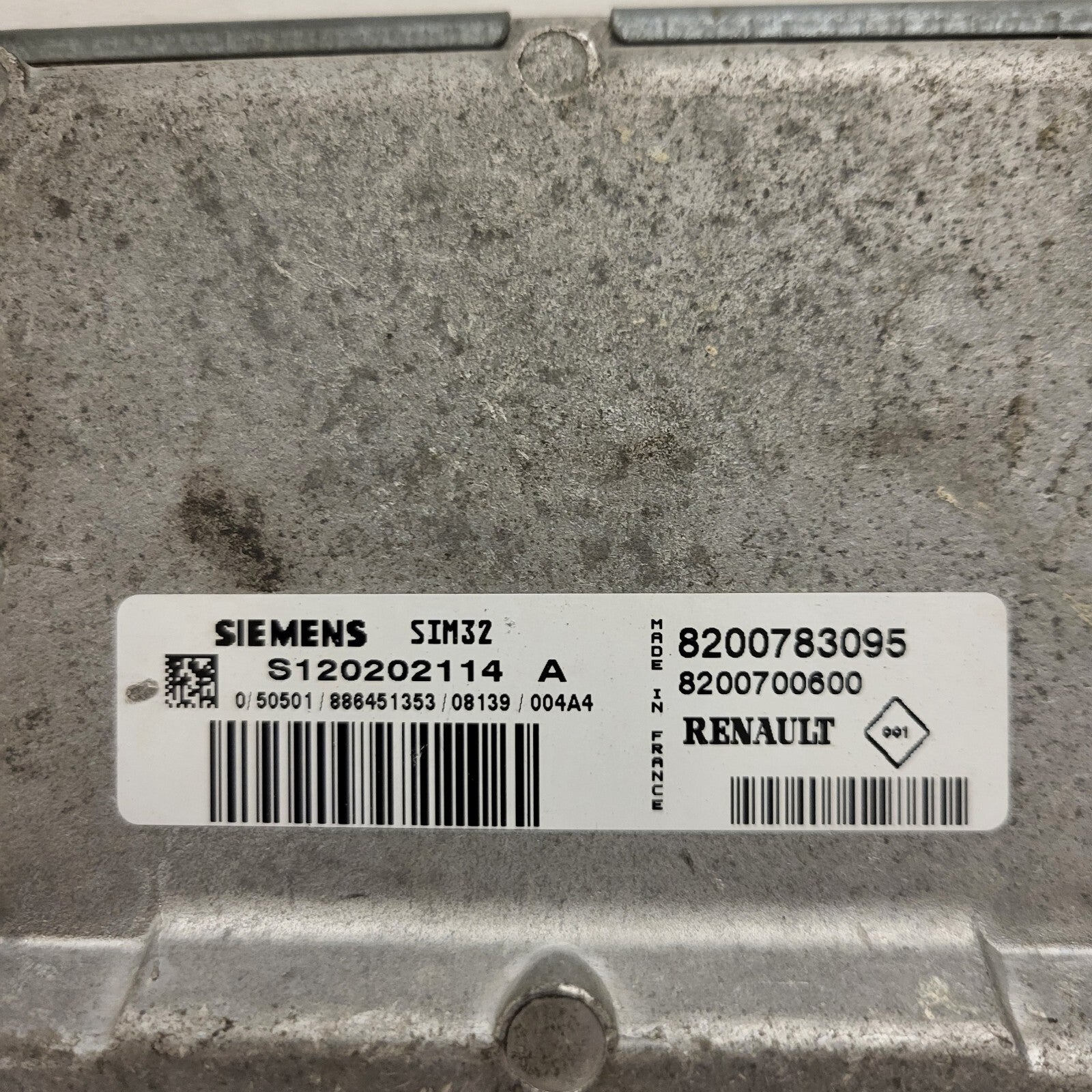 Renault Clio ECU / S120202114A / 8200783095 / 8200700600 / SIEMENS