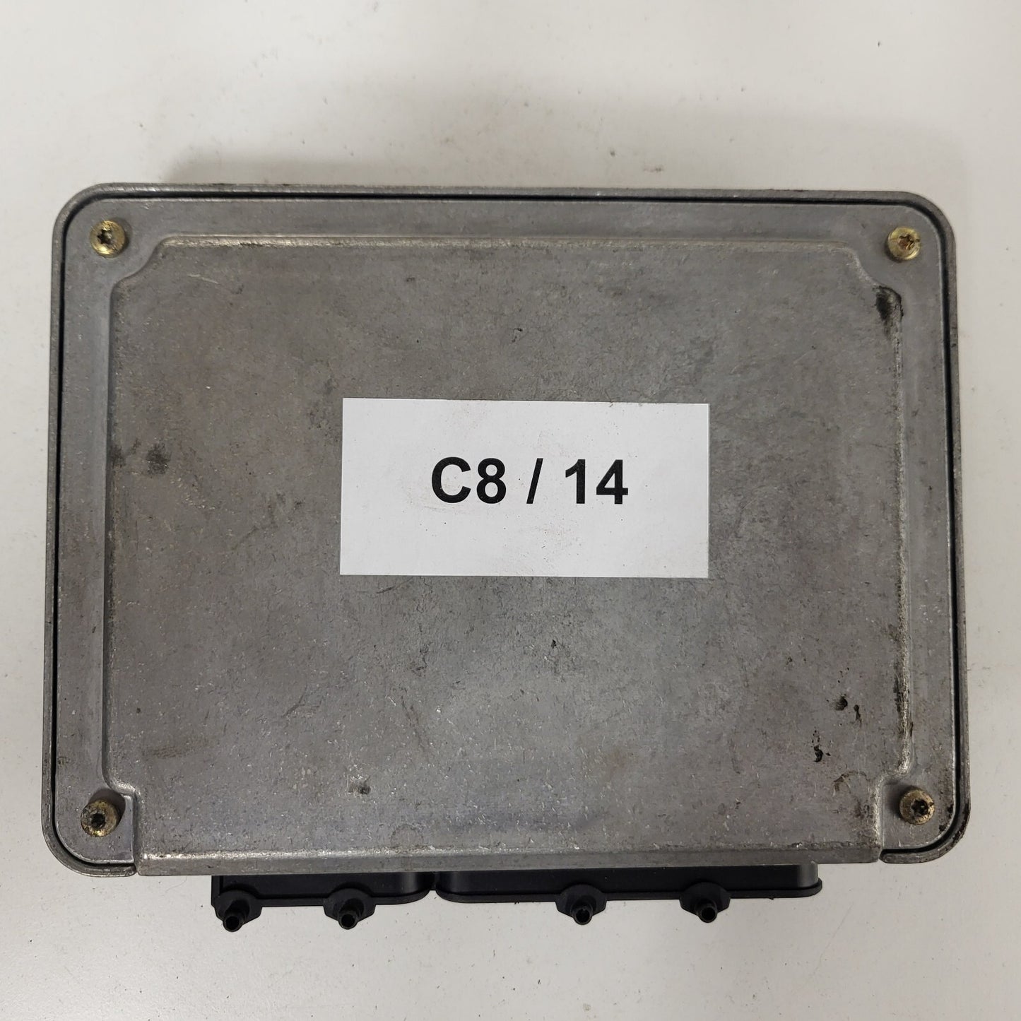 VW PASSAT ECU / 038906018P / 0281001720 / 28SA3664 / BOSCH