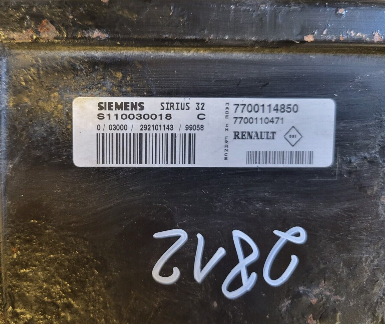 RENAULT ECU / S110030018 / 7700114850 / 7700110471 / S110030018C / SIEMENS