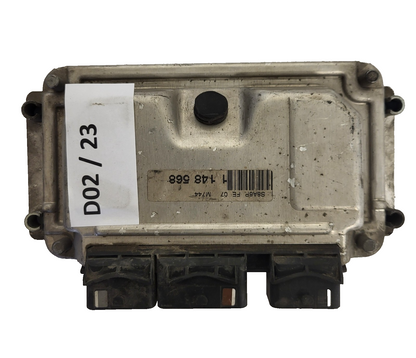 Peugeot Citroen ECU / 0261206246 / M7.4.4 / 9648484380 / BOSCH