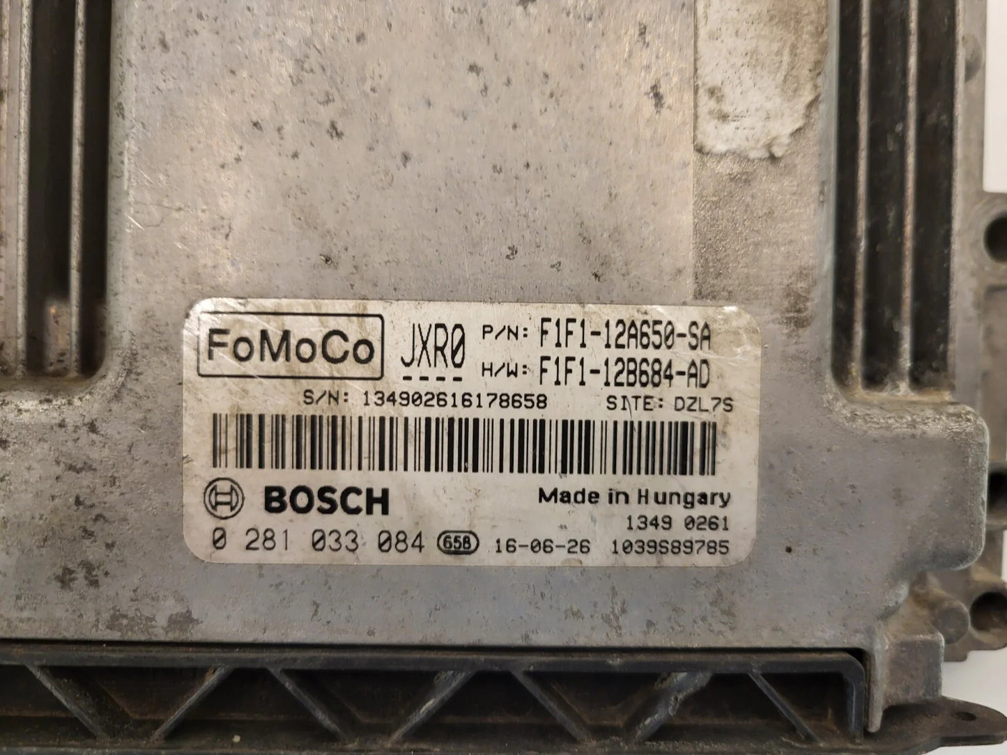 FORD FOCUS FIESTA ECU 0281033084 / F1F1-12A650-SA / F1F1-12B684-AD / JXR0 BOSCH