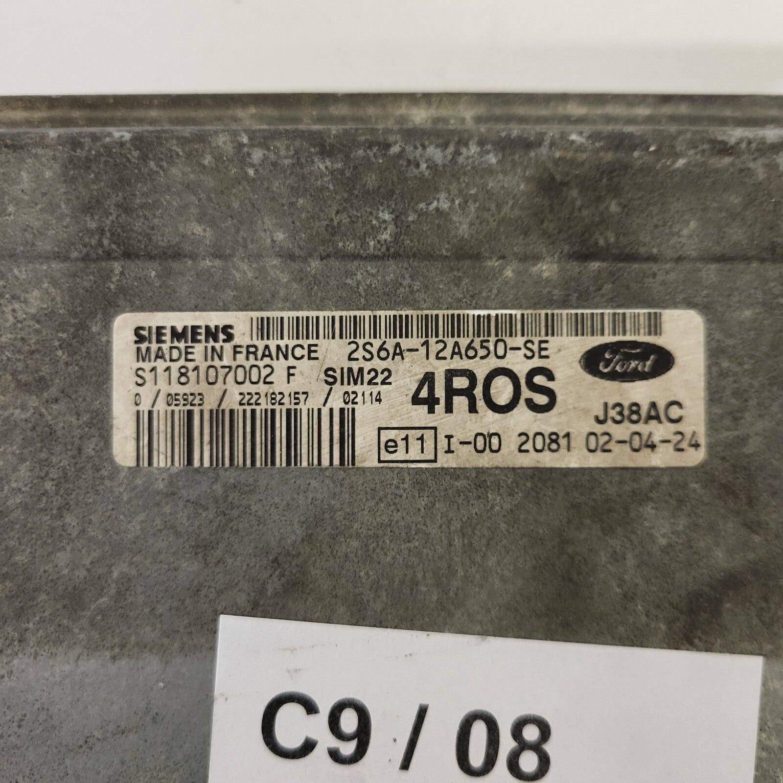 FORD FIESTA ECU / 2S6A-12A650-SE / S118107002 / S118107002F / 4ROS / SIM22 / SIE