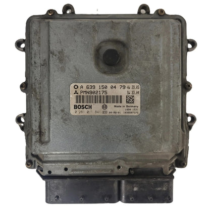 SMART FORFOUR ECU / A6391500479 / 0281011841 / BOSCH