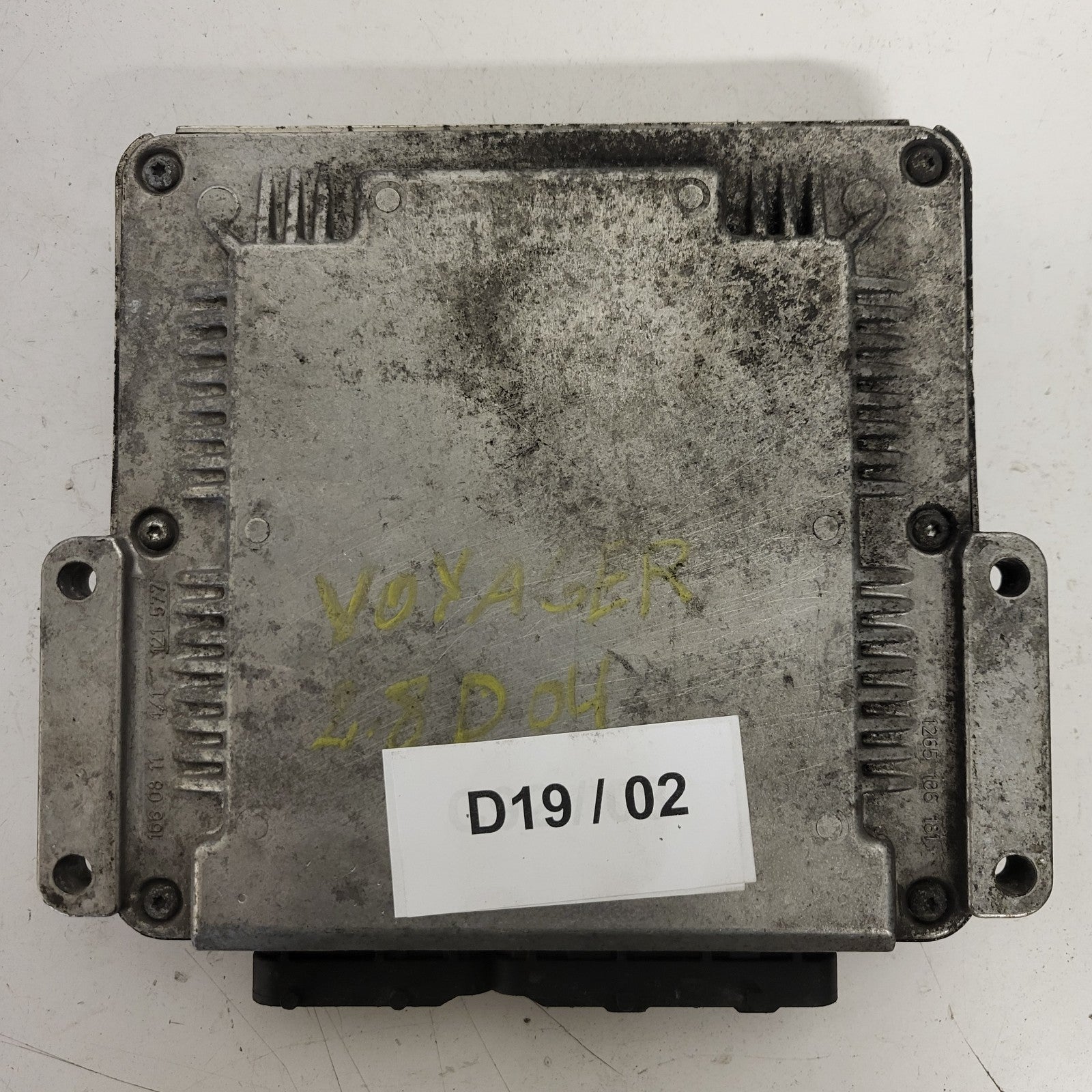 CHRYSLER VOYAGER ECU / 0281011281 / P04727770AC / BOSCH