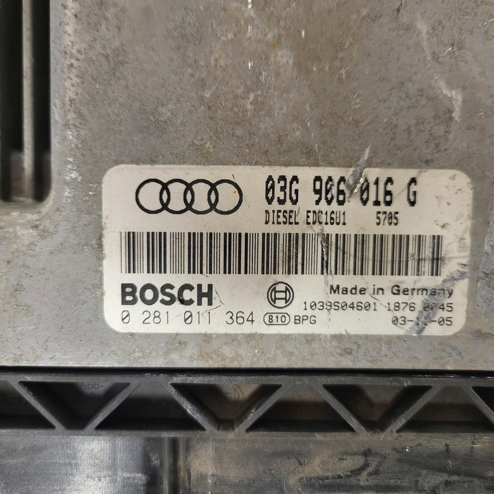 AUDI A3 8P ECU / 0281011364 / 03G906016G / EDC16U1 / BOSCH