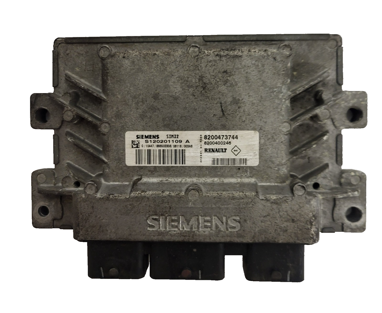 RENAULT ECU / S120201109A / SIM32 / 8200473744 / 8200400246 / SIEMENS