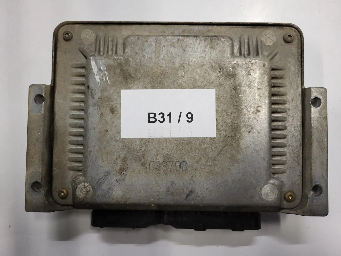 Fiat Stilo 1.9 JTD ECU / 0281010337 / 55182953 / 19242YBA / BOSCH