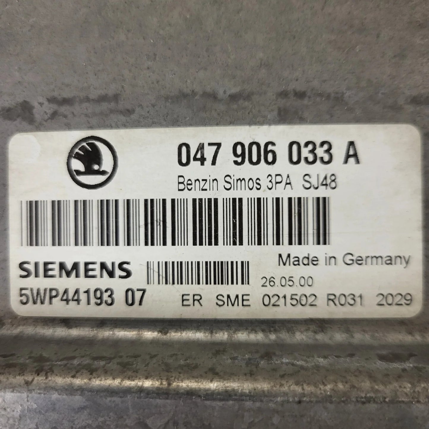 ŠKODA FABIA 1.4 ECU / 047906033A / 5WP44193 07 / SIEMENS