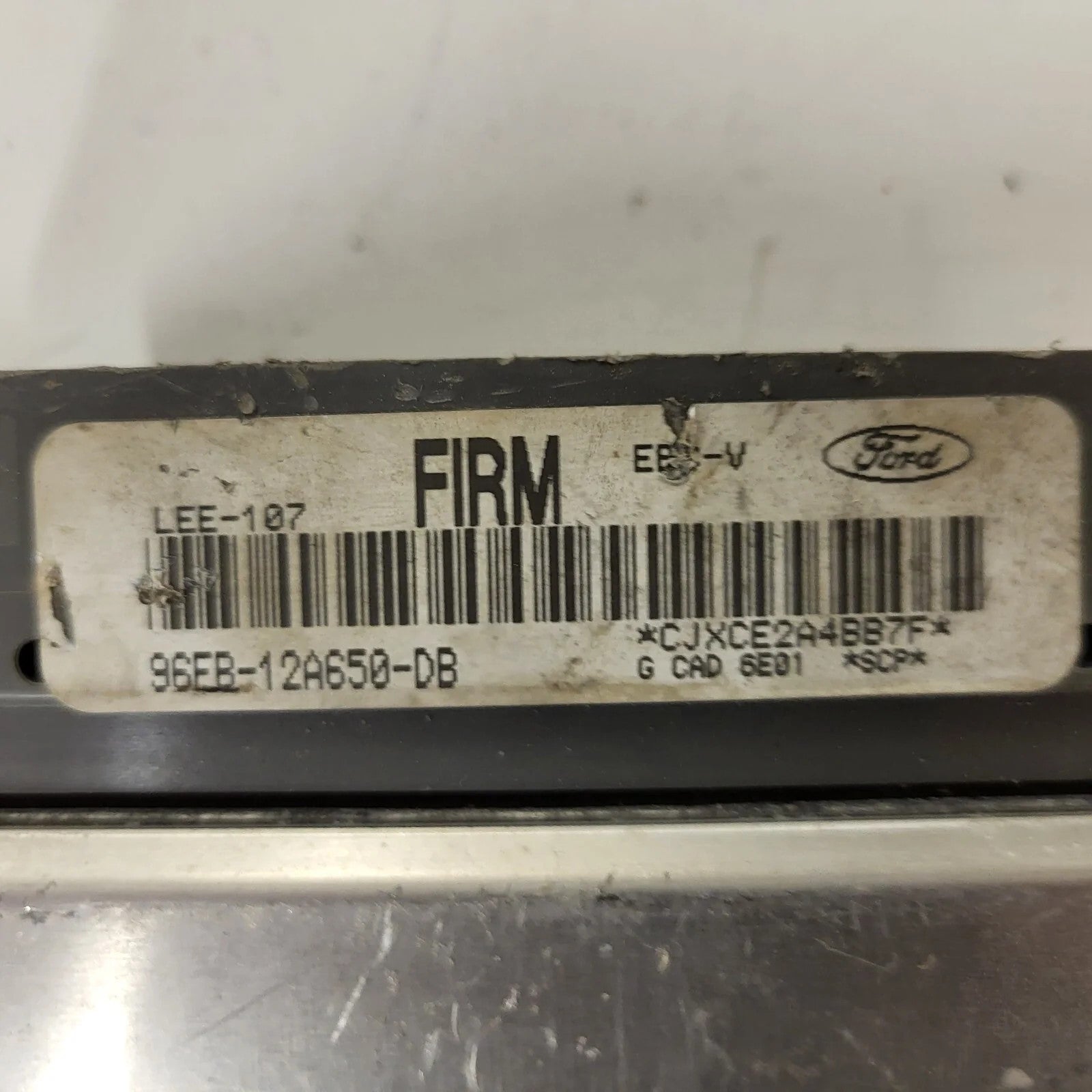 Ford ECU / FIRM / 96FB-12A650-DB / 96FB12A650DB / LEE-107 / EEC-V