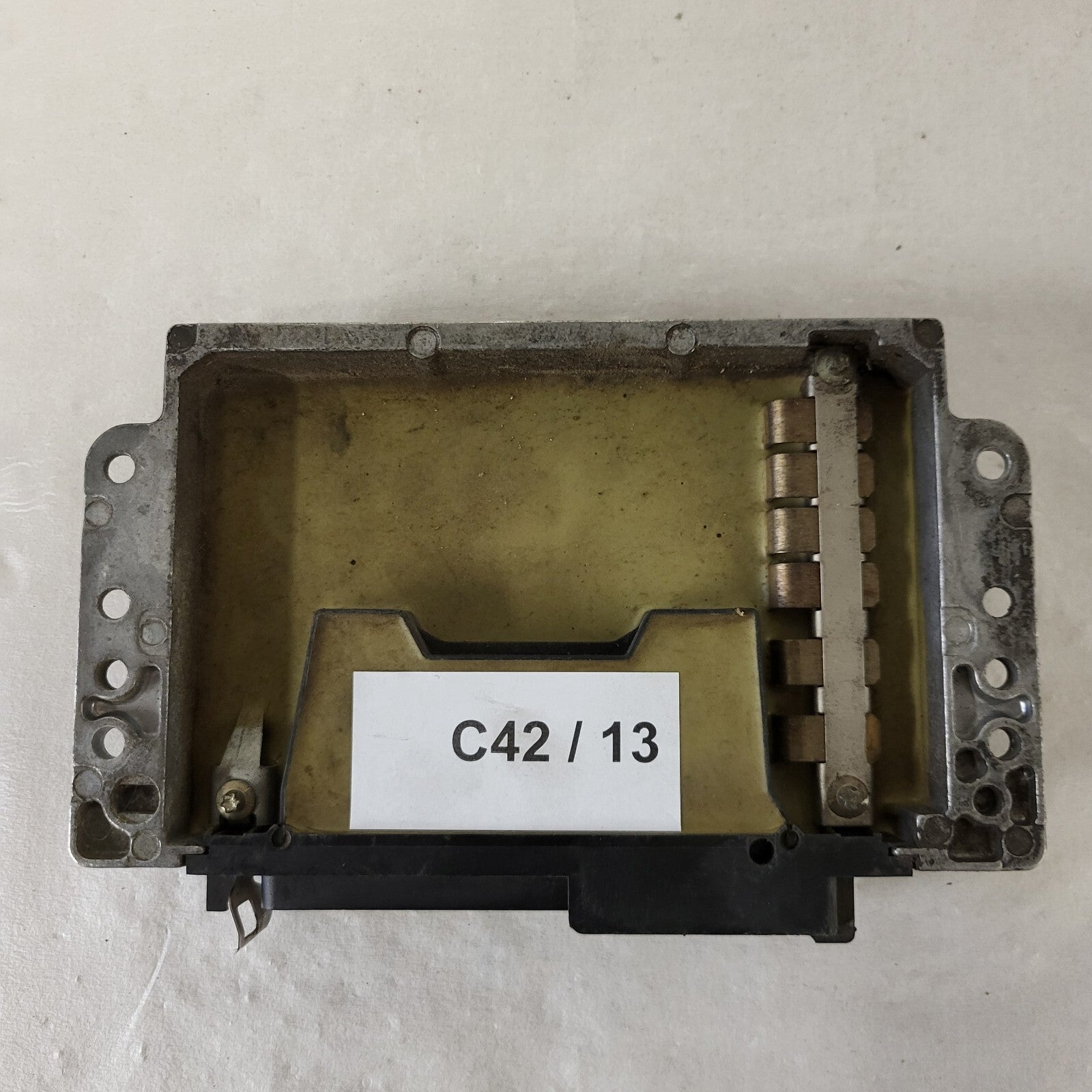 Renault ECU / S115300202A / HOM7700875745 / 7700105980 / S115300202 / SIEMENS