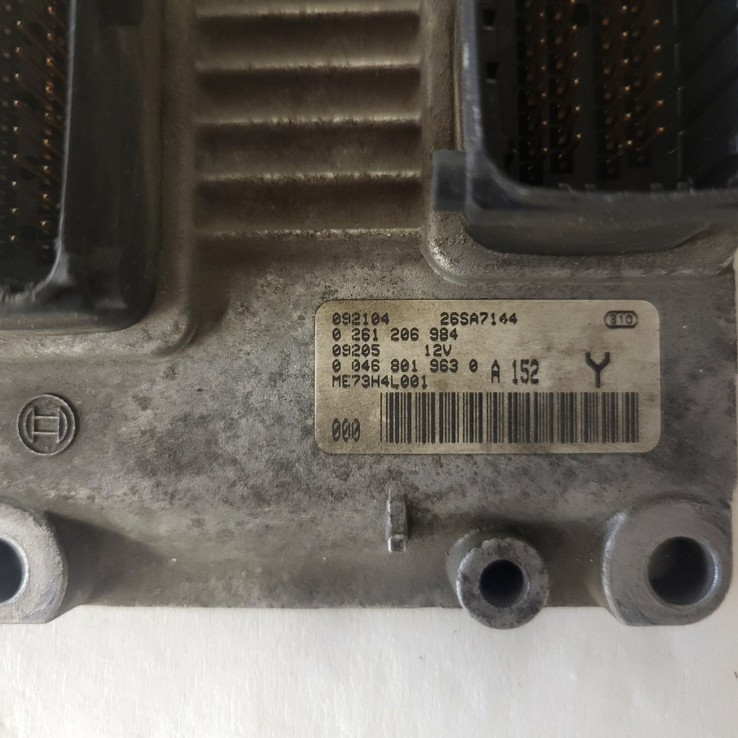 LANCIA YPSILON Y ECU / 0261206984 / 00468019630 / ME73H4L001 / BOSCH