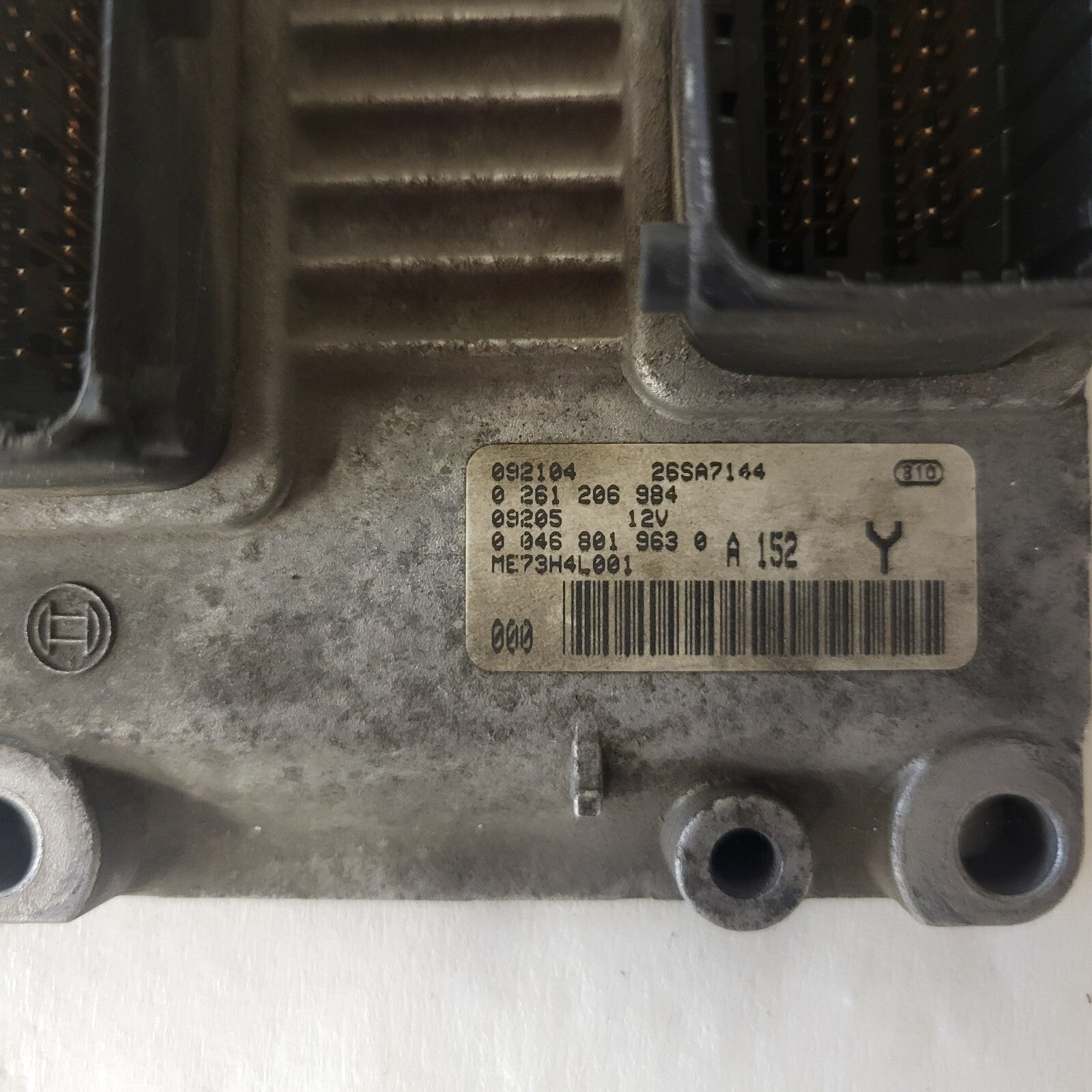 LANCIA YPSILON Y ECU / 0261206984 / 00468019630 / ME73H4L001 / BOSCH