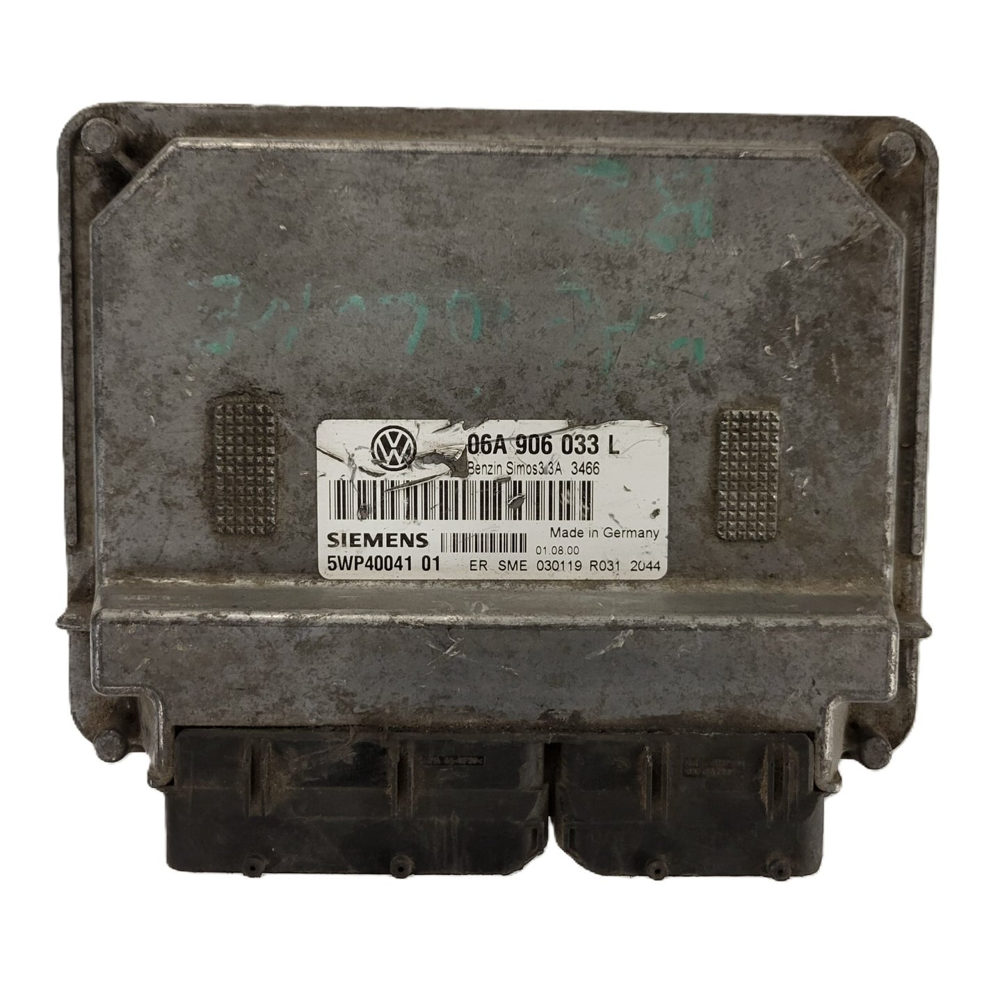 VW NEW BEETLE ECU / 06A906033L / 5WP40041 / 5WP4004101 / SIMOS3.3A / SIEMENS