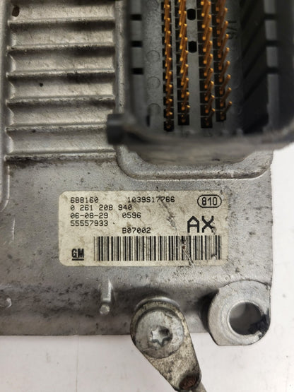 OPEL CORSA D ECU / 0261208940 / 55557933 / AX / BOSCH