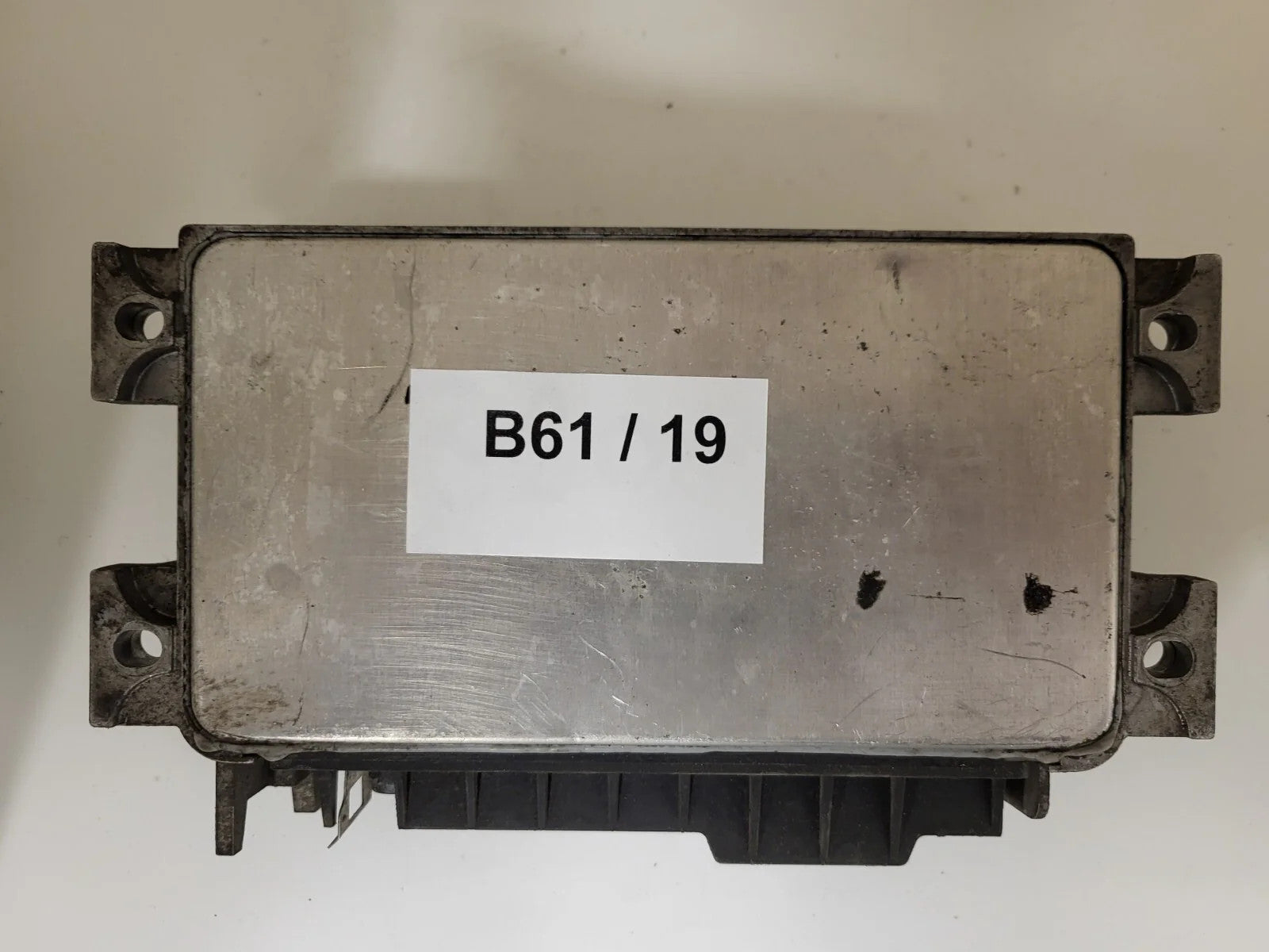 Fiat Punto 1.2 ECU / 46456797 / IAW 16F.E3 / 61602.075.03 / MAGNETI MARELLI