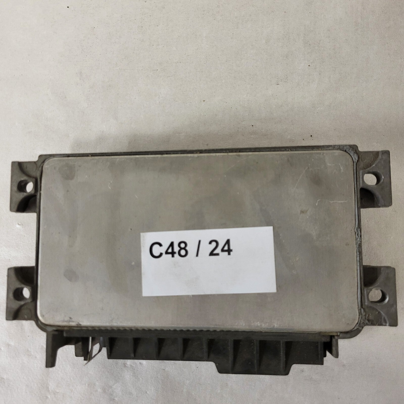 FIAT PUNTO 1.2 ECU / 16F.E3 / 46531212 / 61602.106.01 / MAGNETI MARELLI