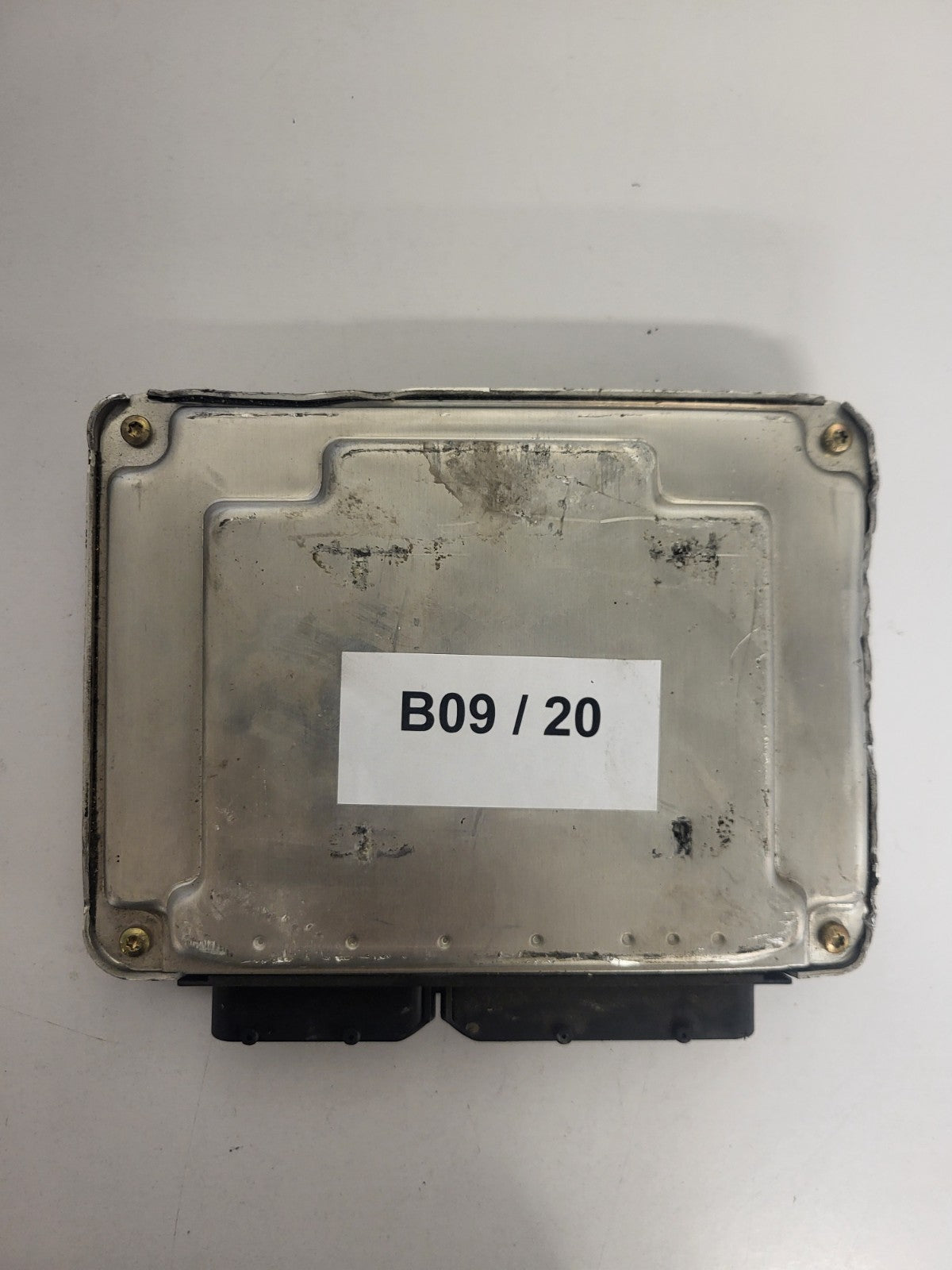 AUDI A4 ECU / 038906019JQ / 0281011142 / EDC15P+ / BOSCH