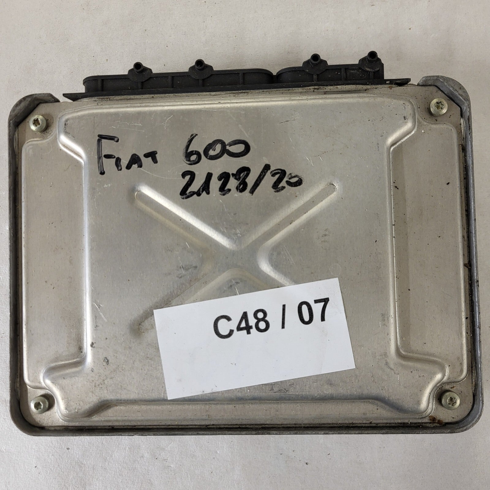 Fiat 600 ECU / IAW 4AF.M7 / 73501877 / HW204 / MAGNETI MARELLI