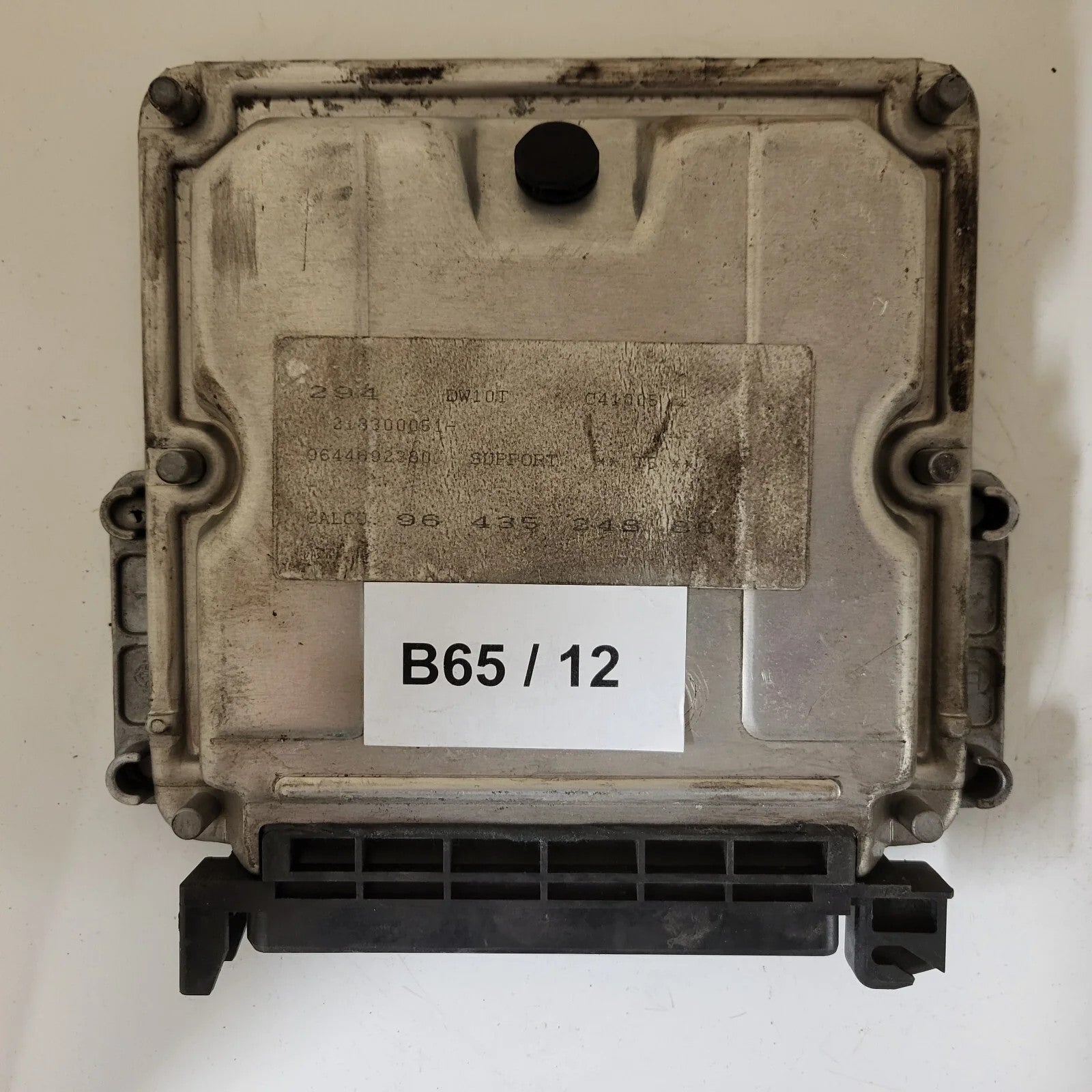 PEUGEOT 307 ECU / 0281010747 / EDC15C2 / 9643524880 / BOSCH