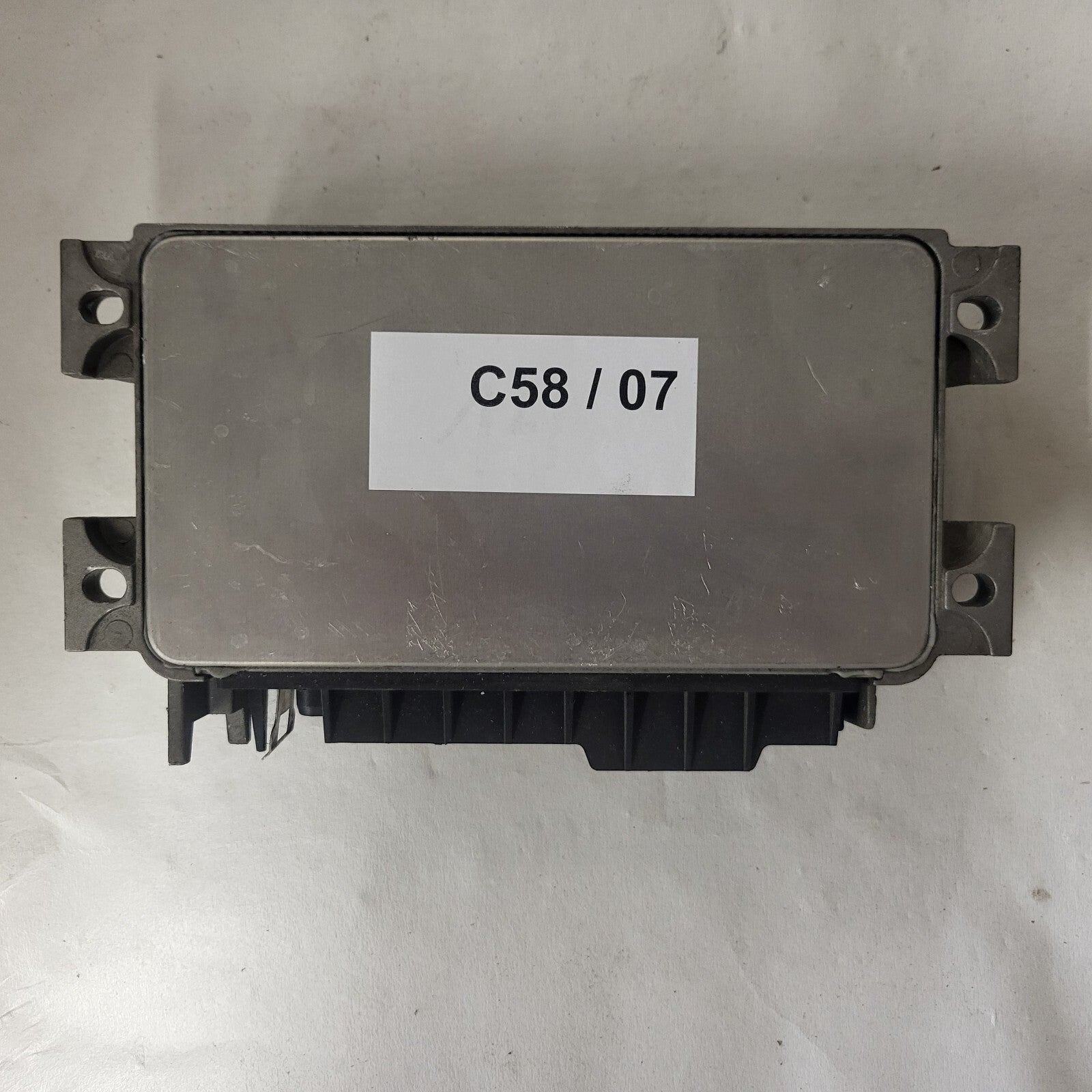 LANCIA Y 1.2 ECU / IAW 16F.ET / 46531221 / 61602.108.01 MAGNETI MARELLI