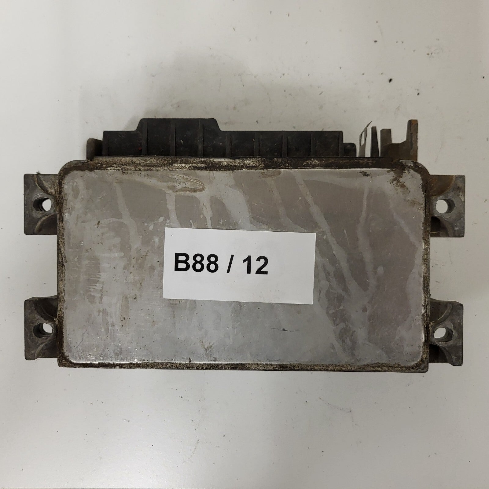 Fiat Punto 1.2 ECU / 46456797 / IAW 16F.E3 / 61602.075.03 / MAGNETI MARELLI 